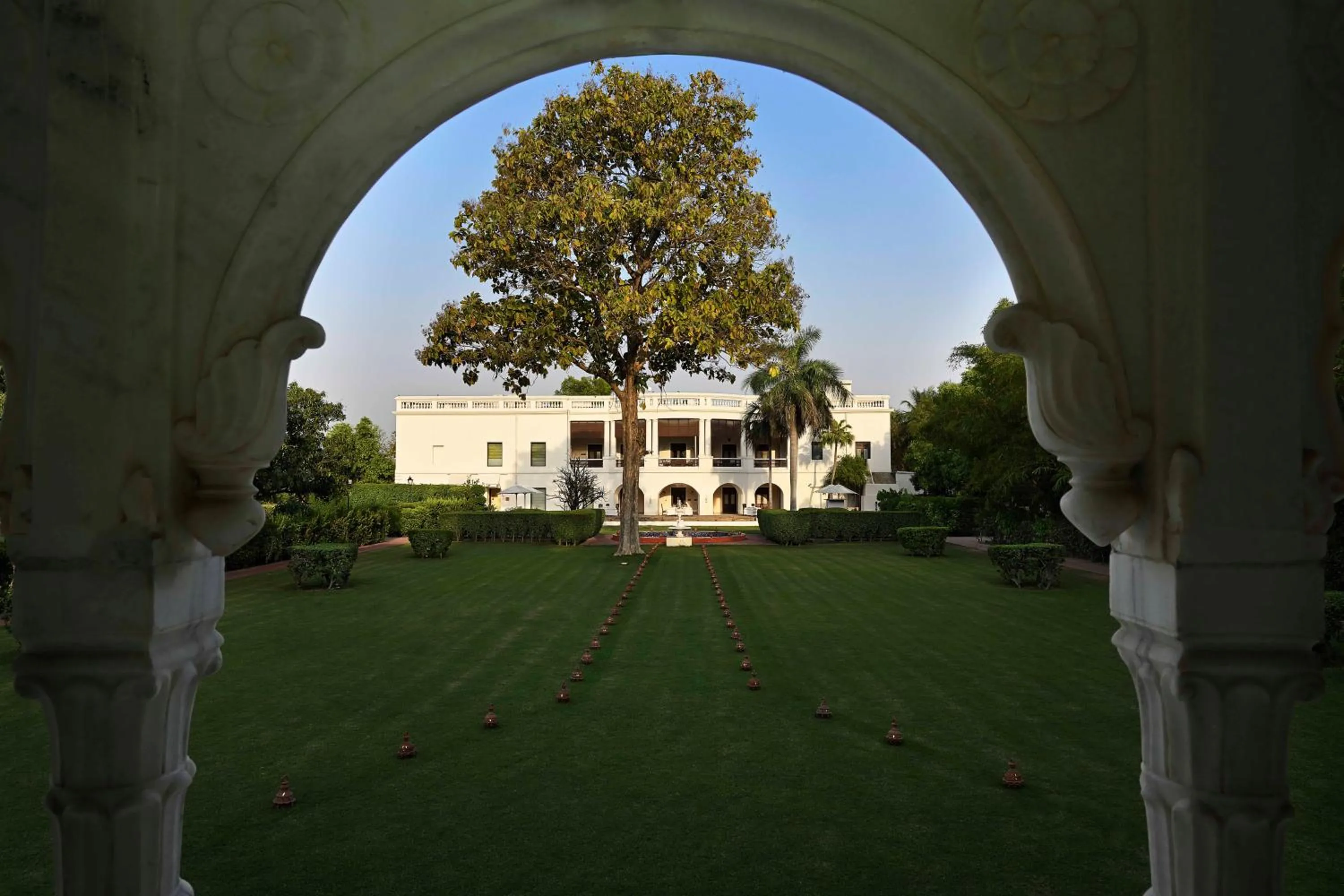 Facade/entrance in Taj Nadesar Palace