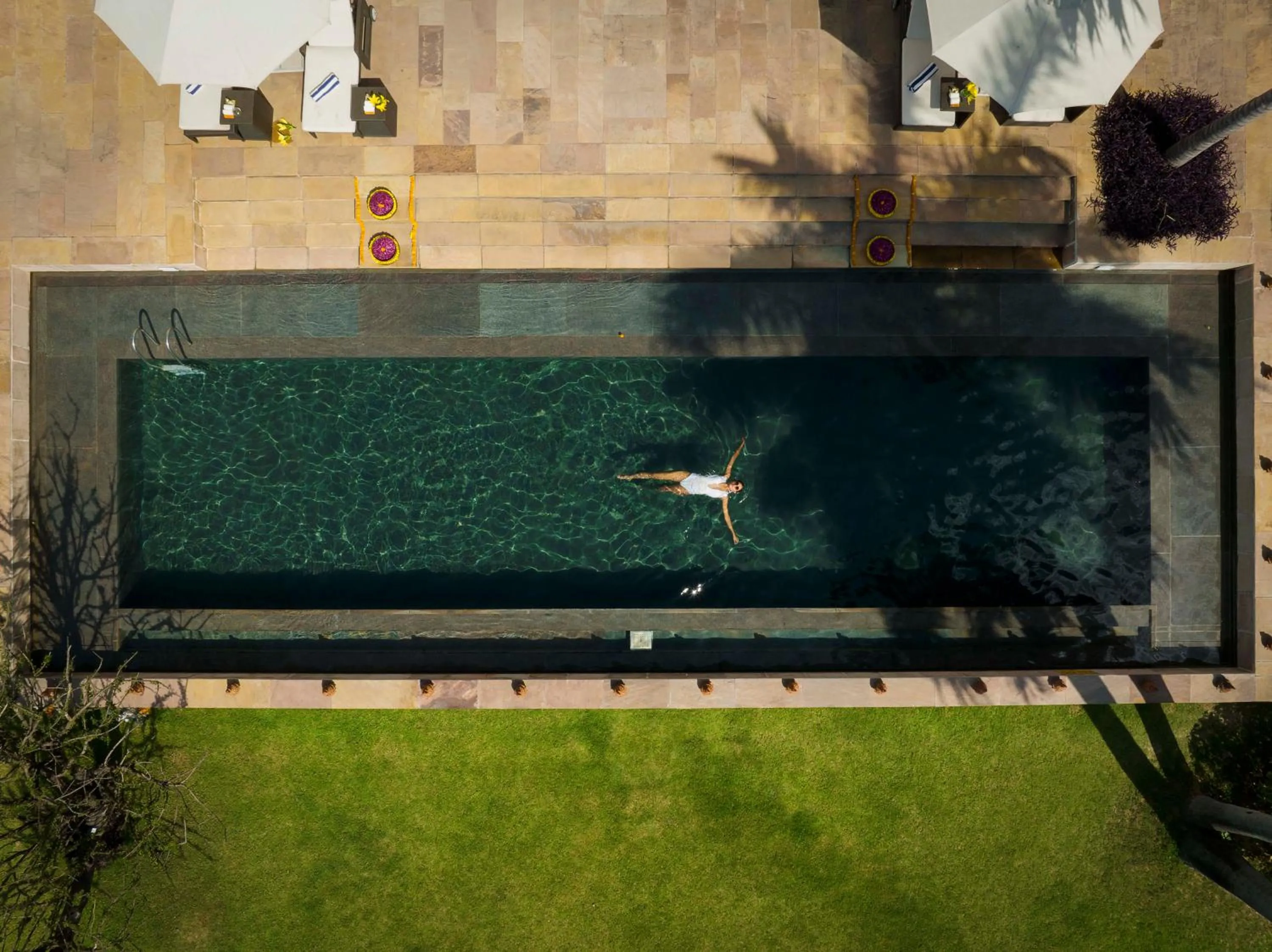 Swimming pool in Taj Nadesar Palace