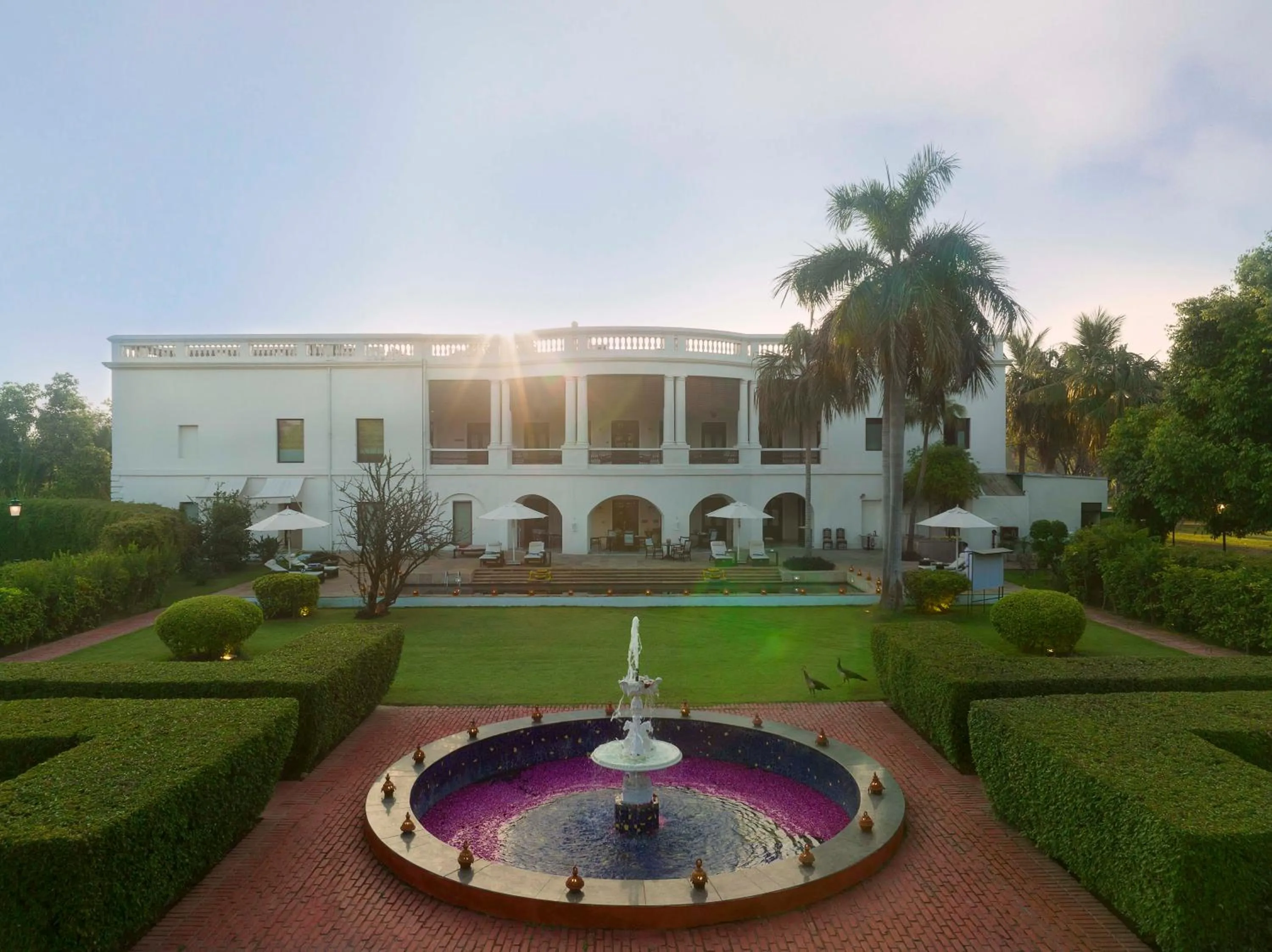 Facade/entrance in Taj Nadesar Palace