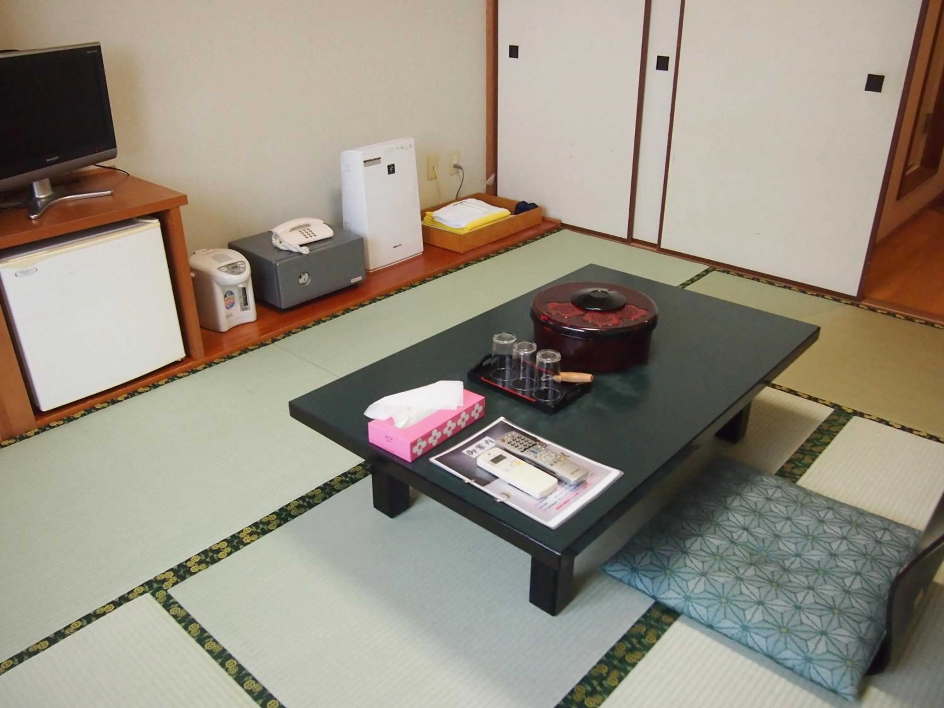 Photo of the whole room in Tashiro Annex