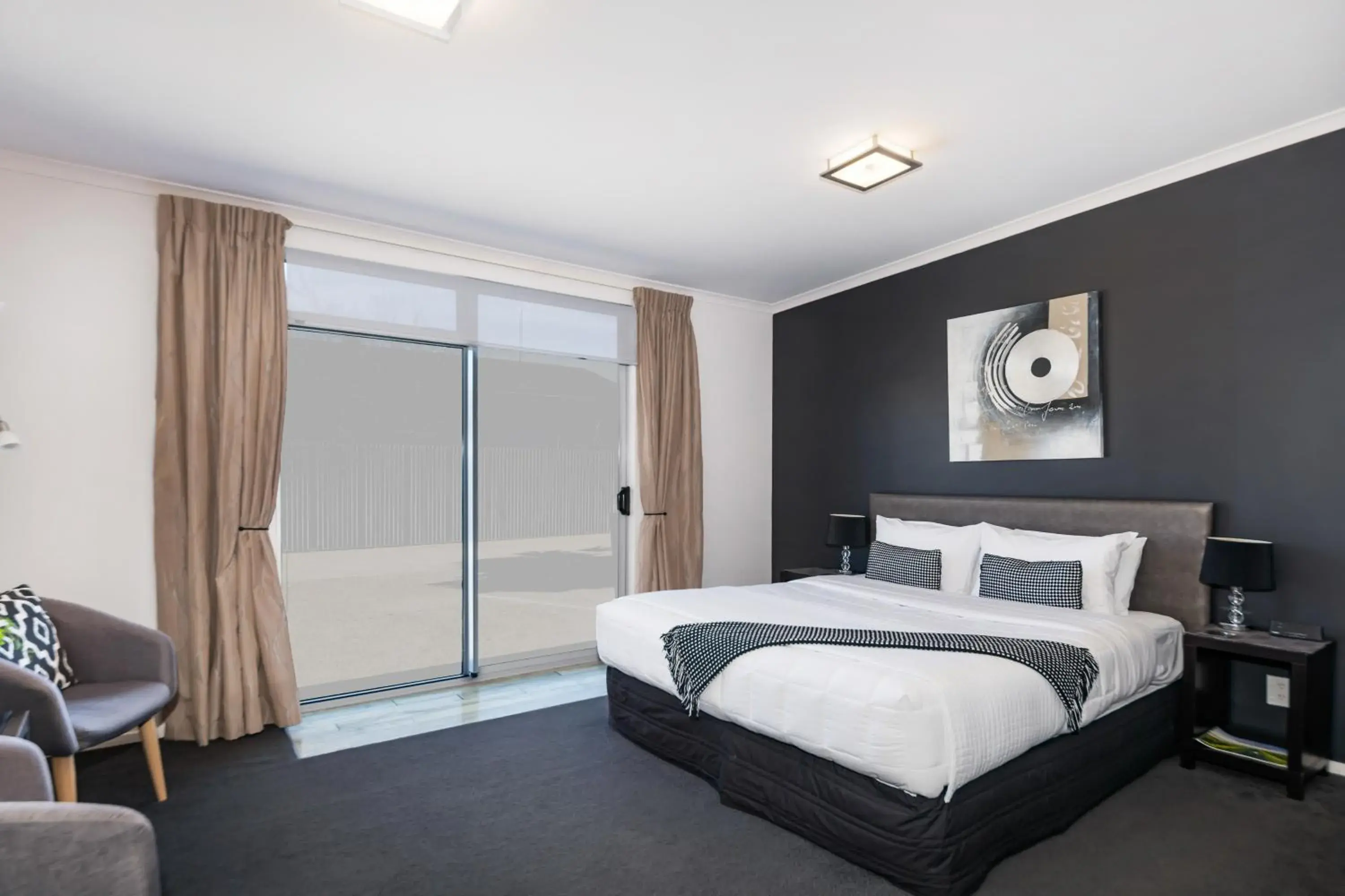 Deluxe Studio 2 in Two Tree Lodge Deluxe Studio 2 in Two Tree Lodge