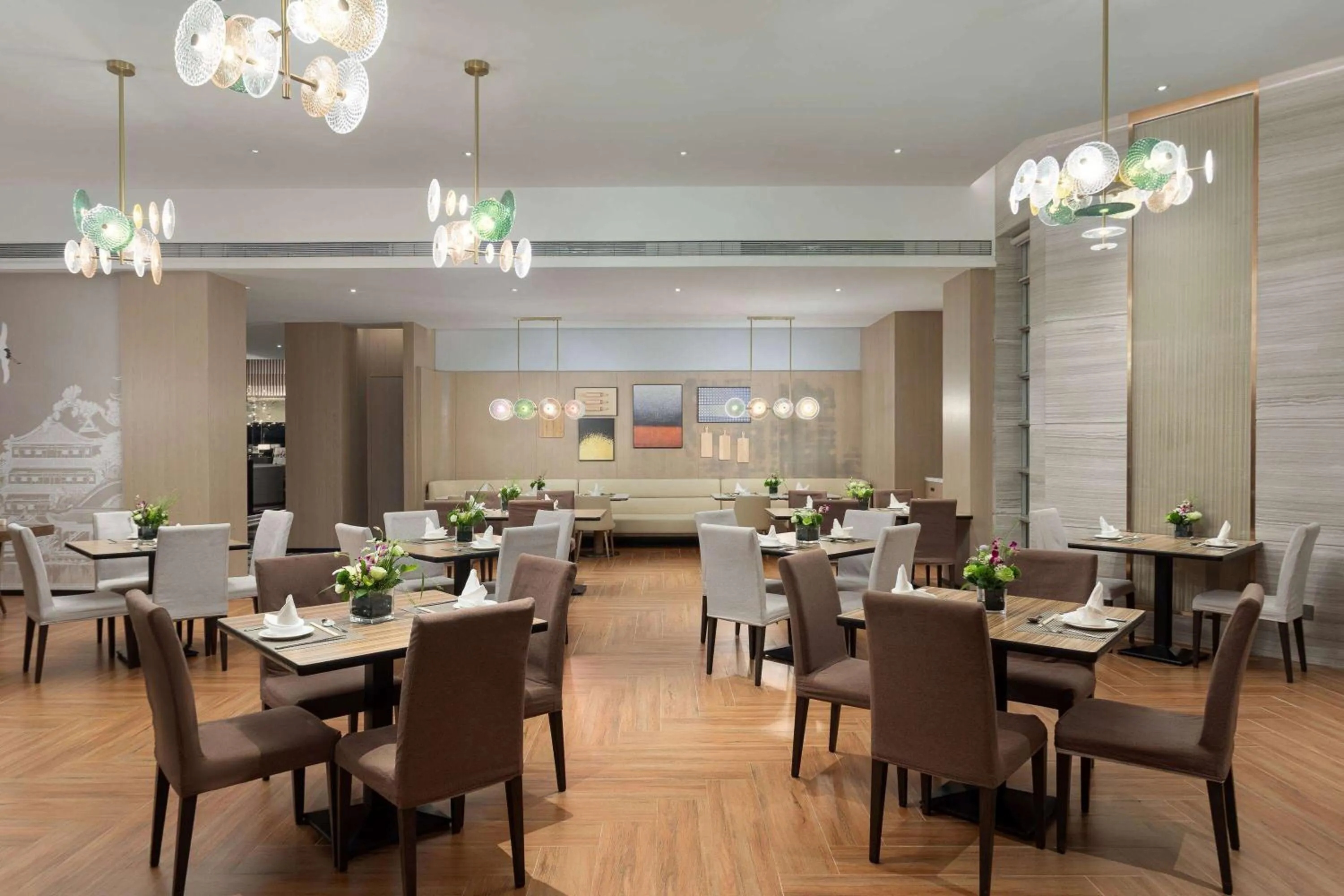 Restaurant/places to eat in Wyndham Garden Haikou Meilan