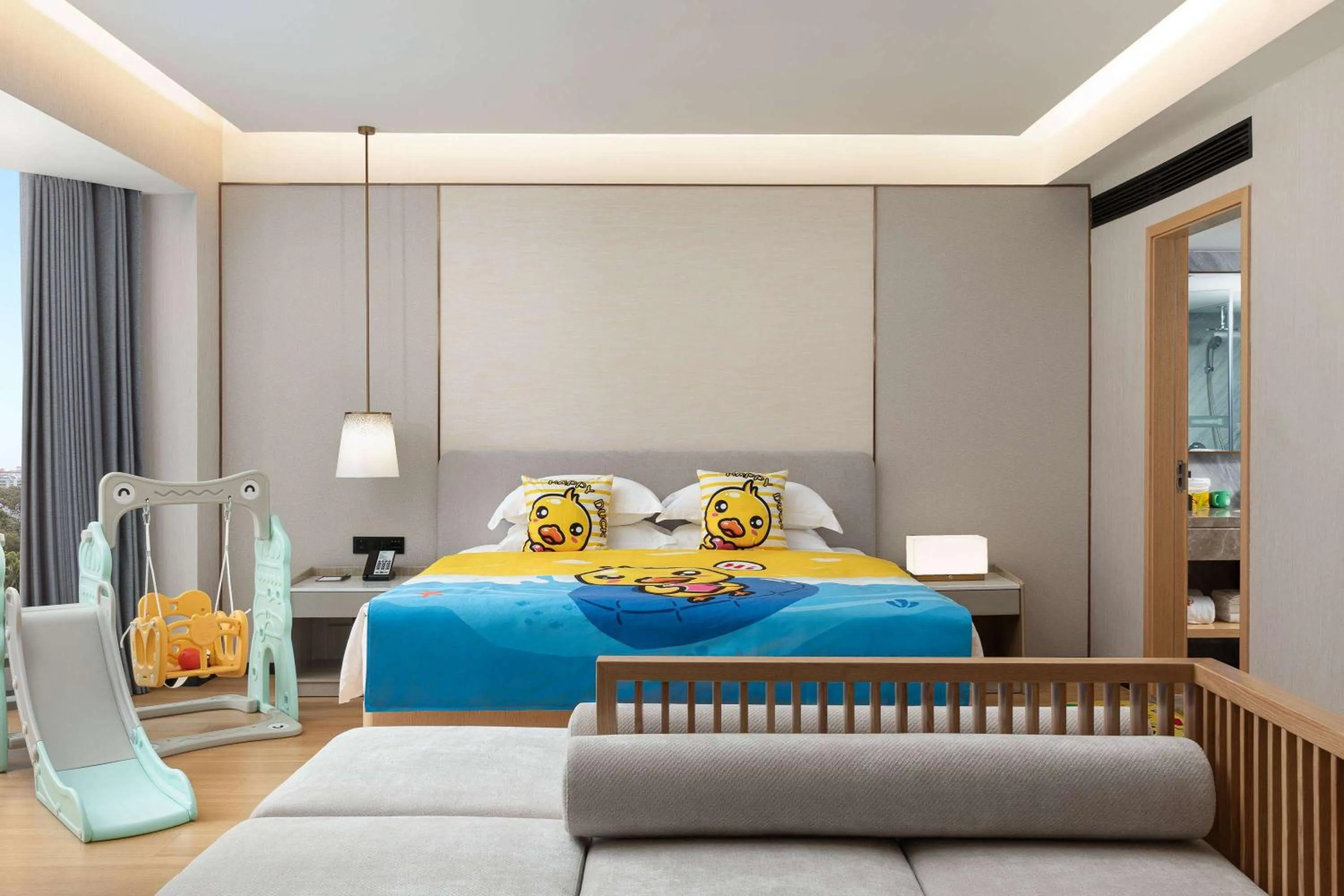 Photo of the whole room, Bed in Wyndham Garden Haikou Meilan