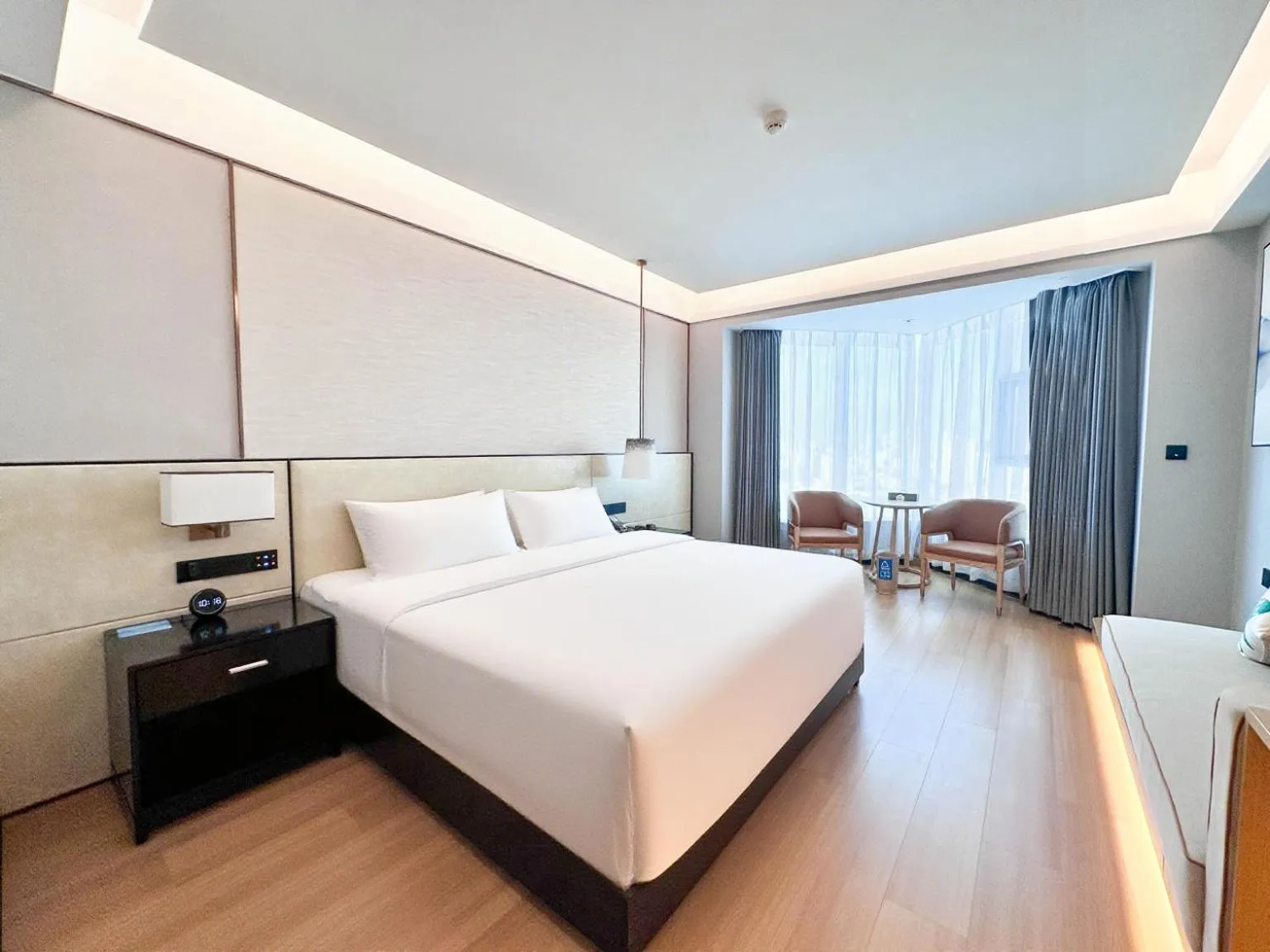 View (from property/room), Bed in Wyndham Garden Haikou Meilan