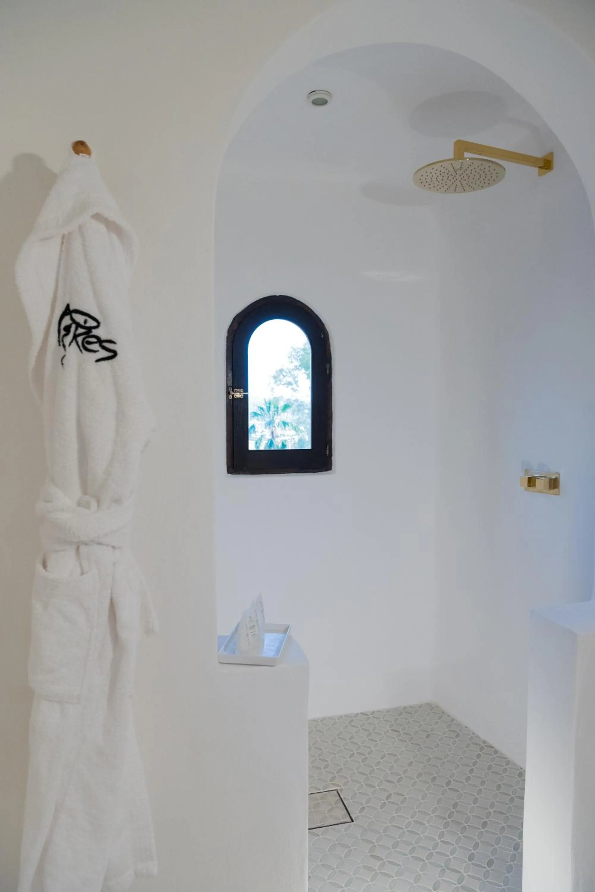 Bathroom in Pikes Ibiza