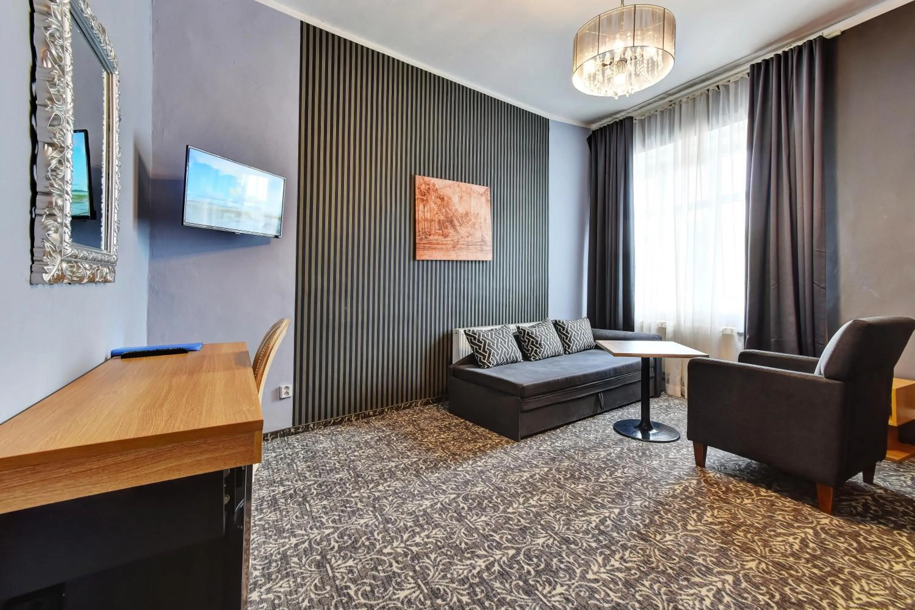 Family in Hotel DaVinci