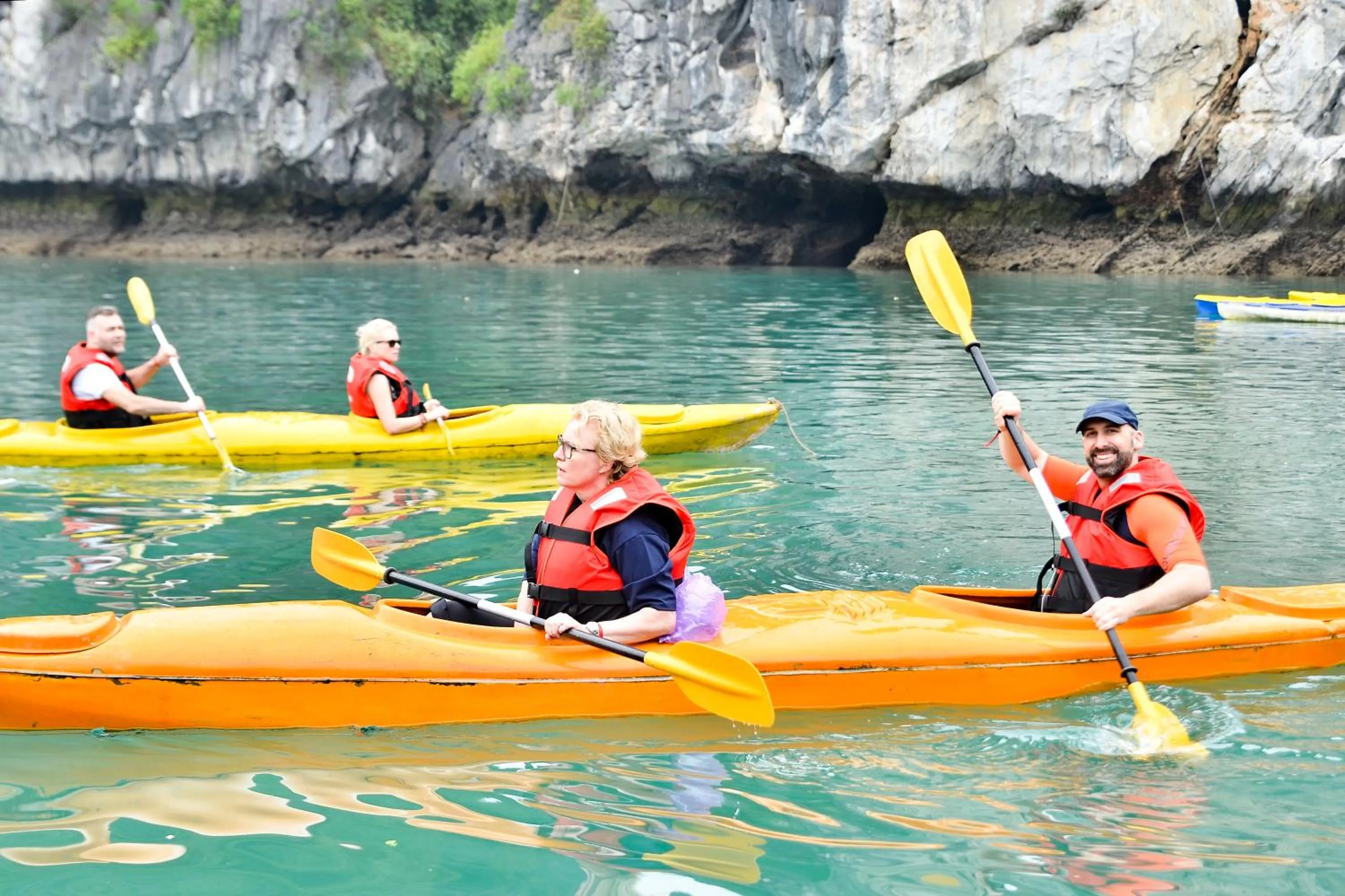 Activities in Paradise Sails Cruise