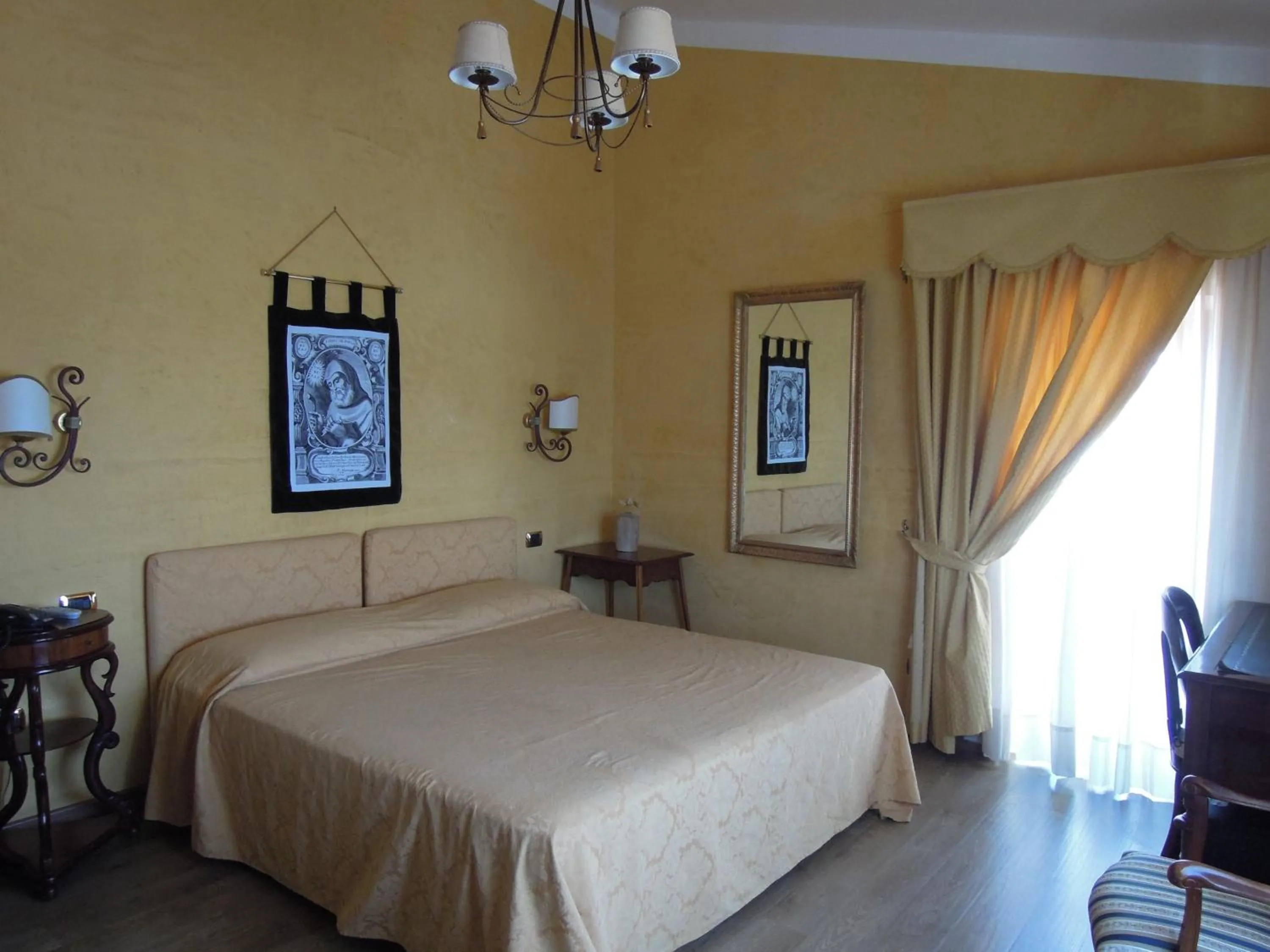 Photo of the whole room, Bed in Sant'Agostino Guest Rooms