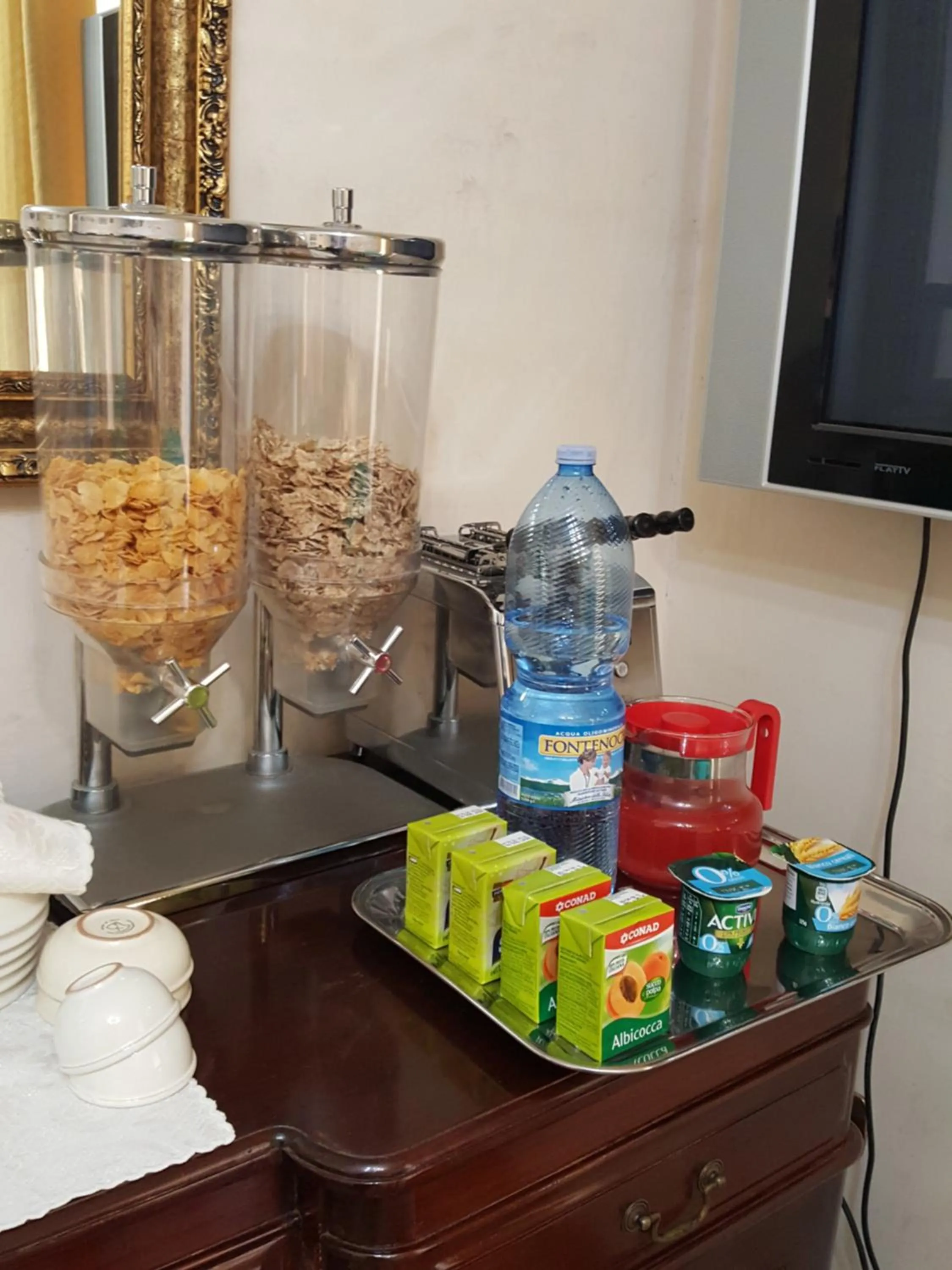 Drinks in Sant'Agostino Guest Rooms