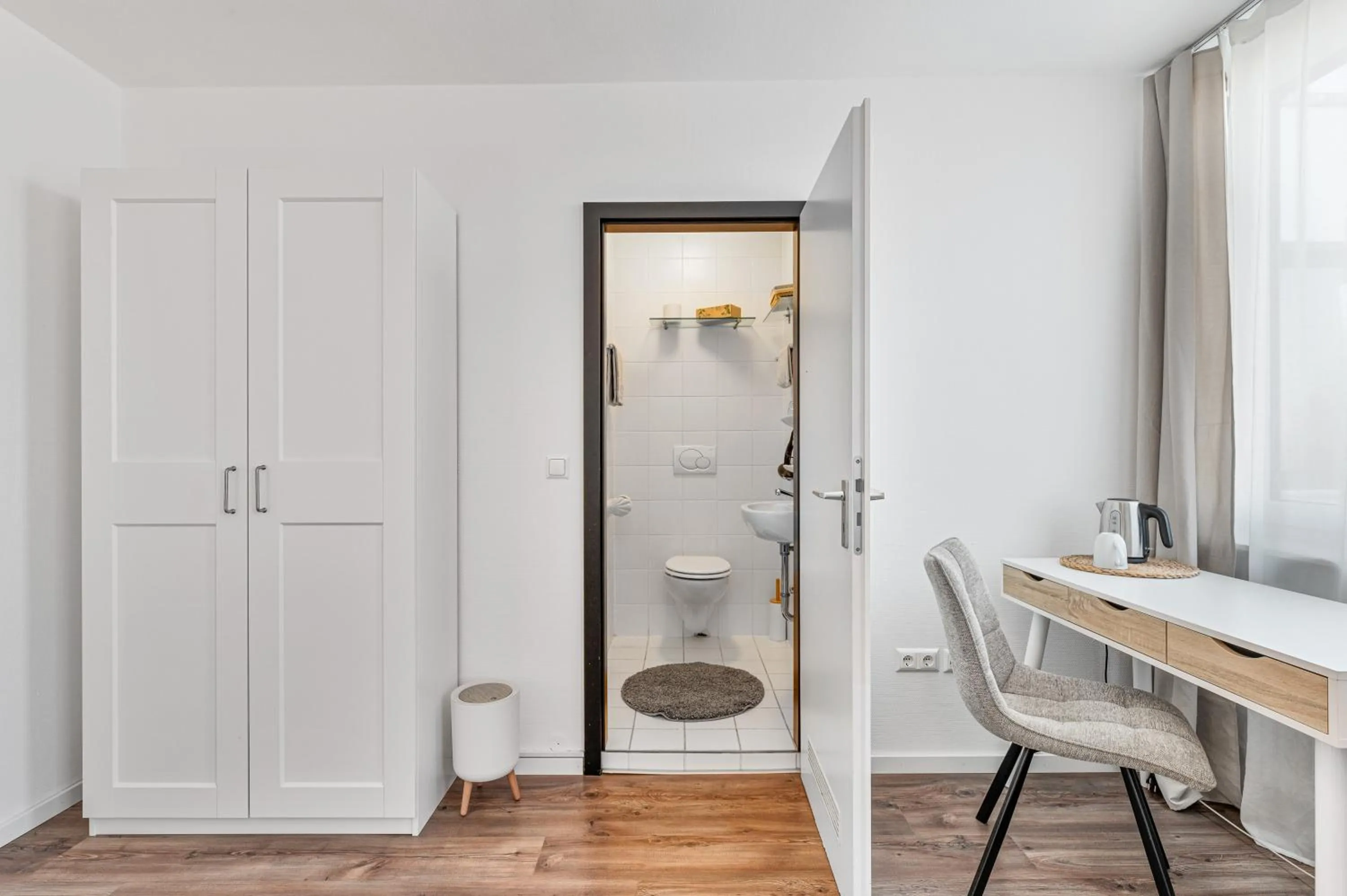 Toilet in Atelier Guesthouse