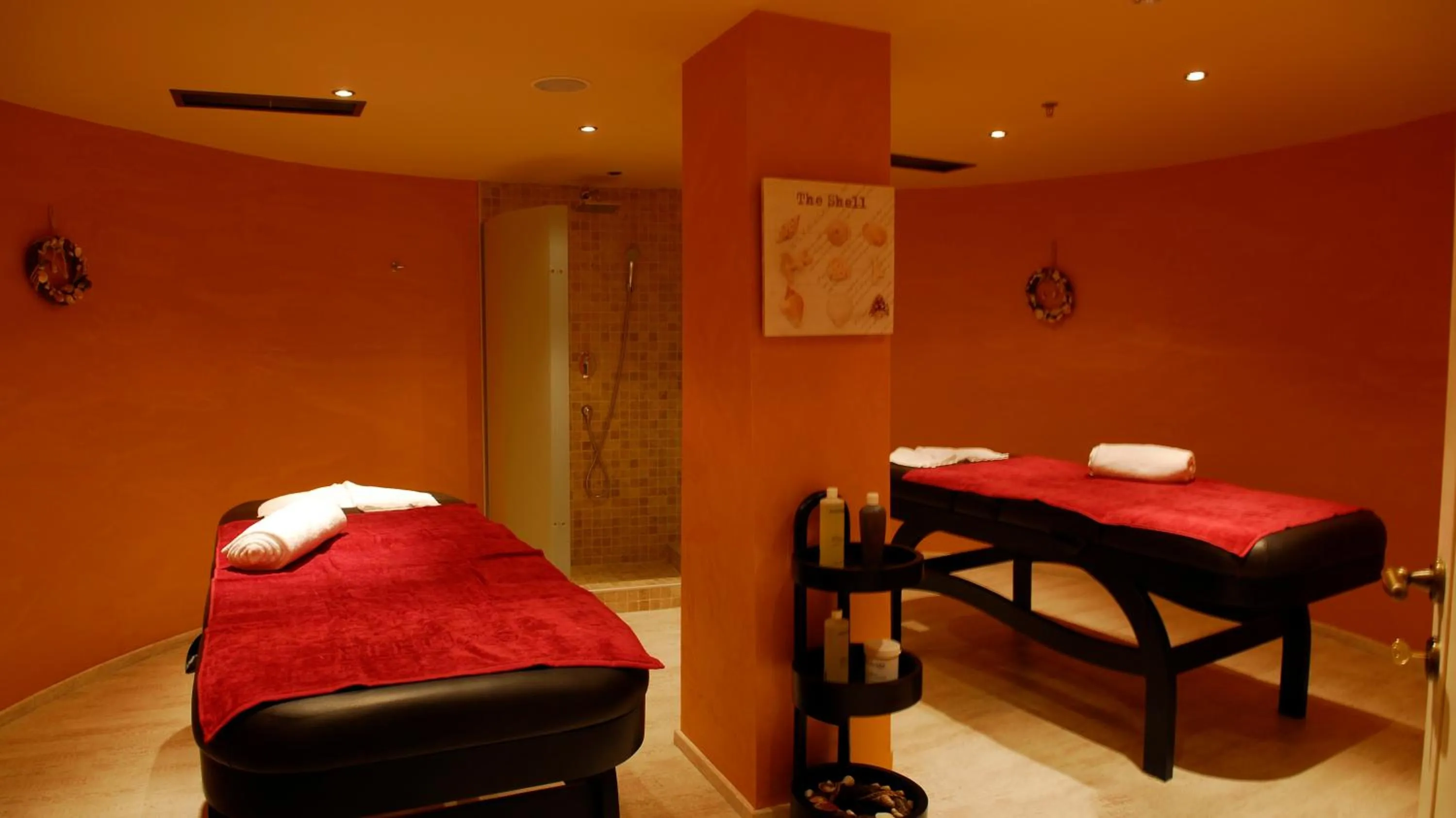 Fitness centre/facilities in Cactus Beach Hotel