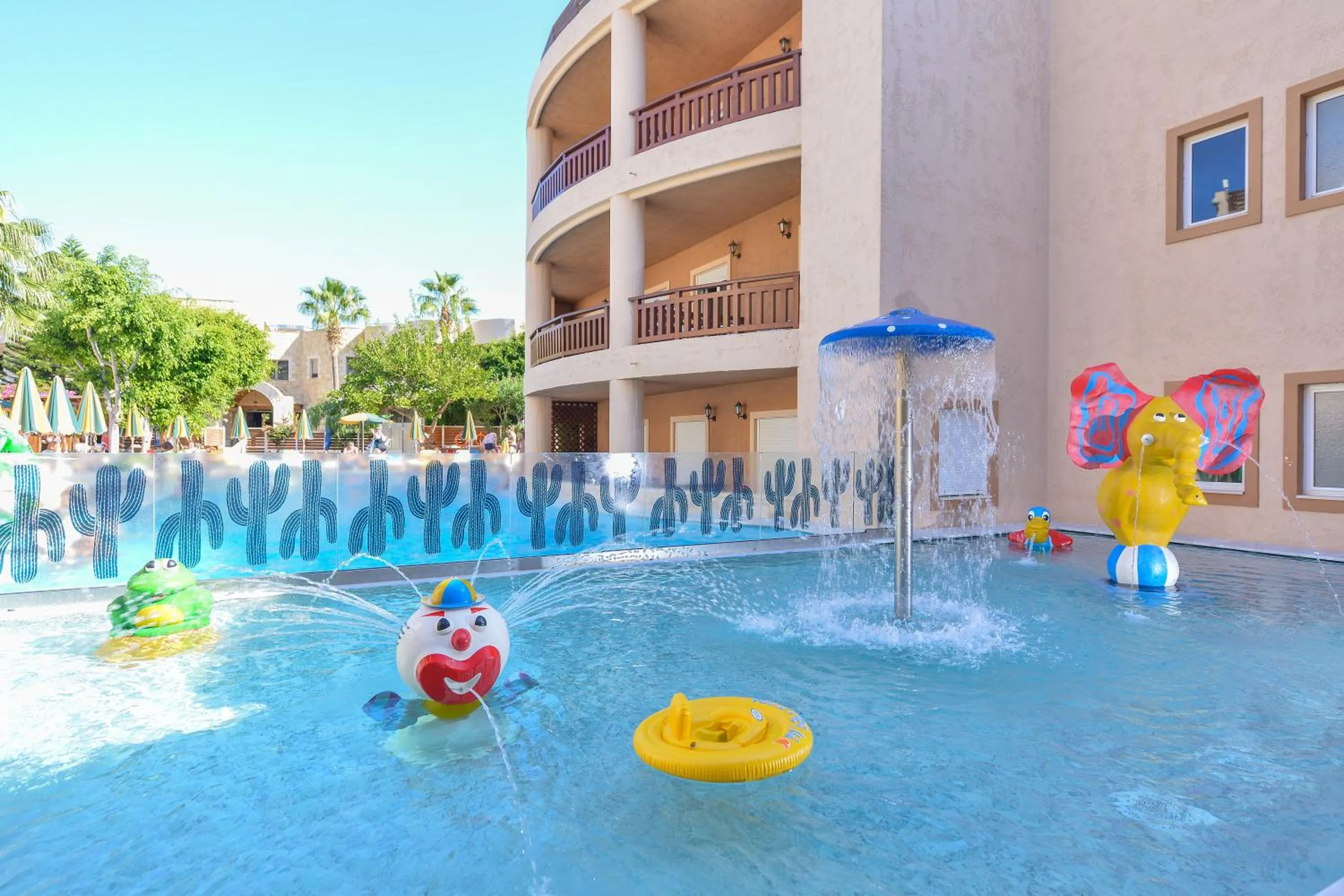 Swimming pool in Cactus Beach Hotel