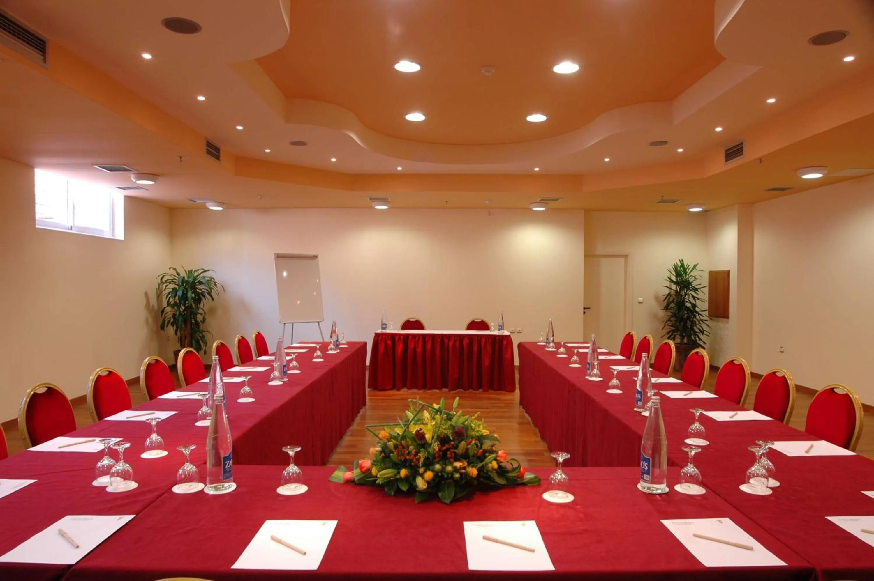 Meeting/conference room in Cactus Beach Hotel