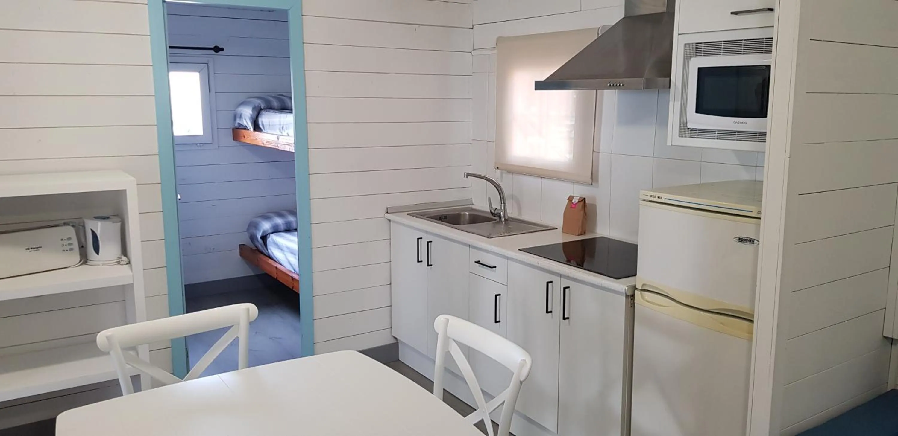 Kitchen or kitchenette in Alannia Els Prats