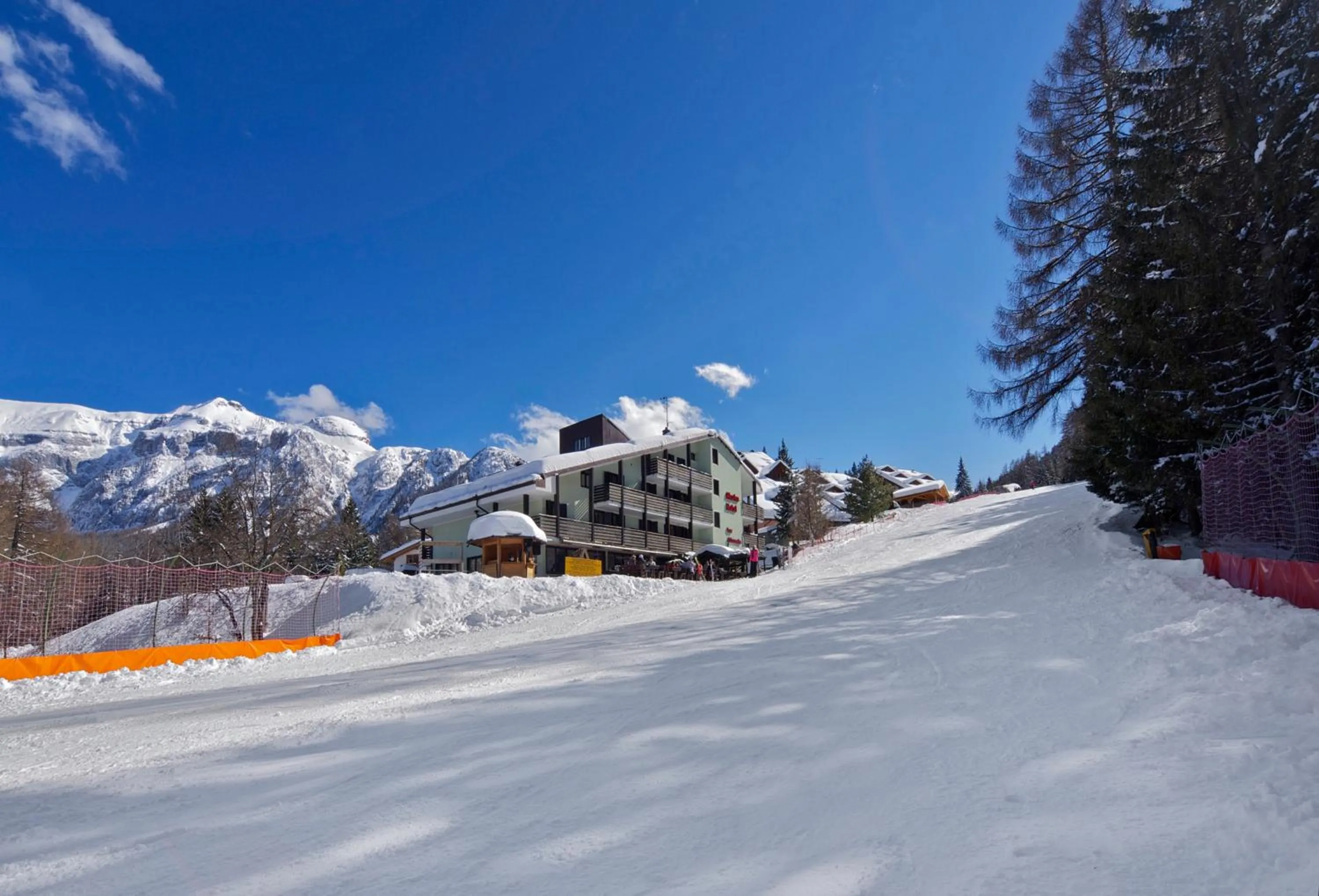 Property building in Hotel Alaska