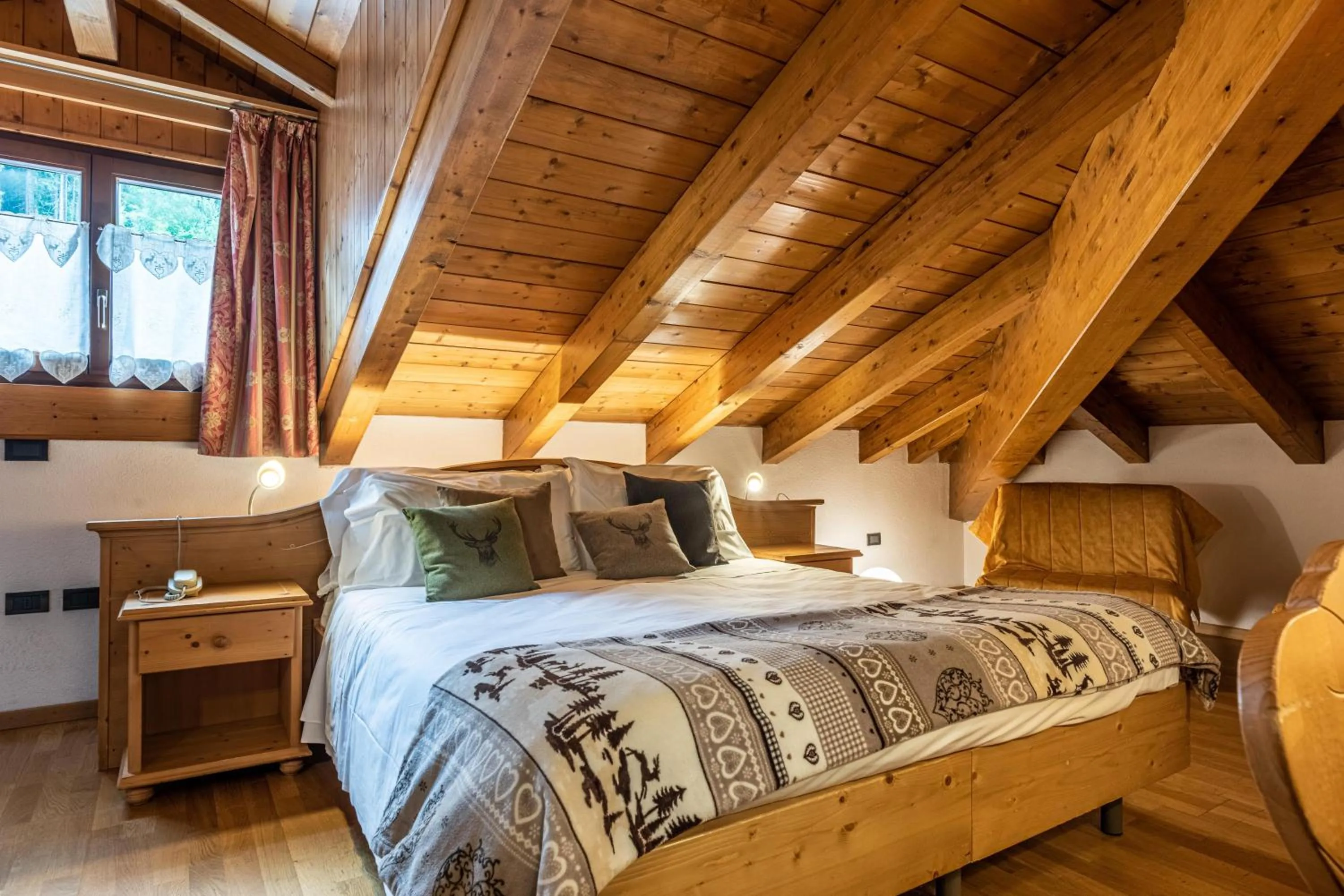 Bedroom, Bed in Hotel Caminetto