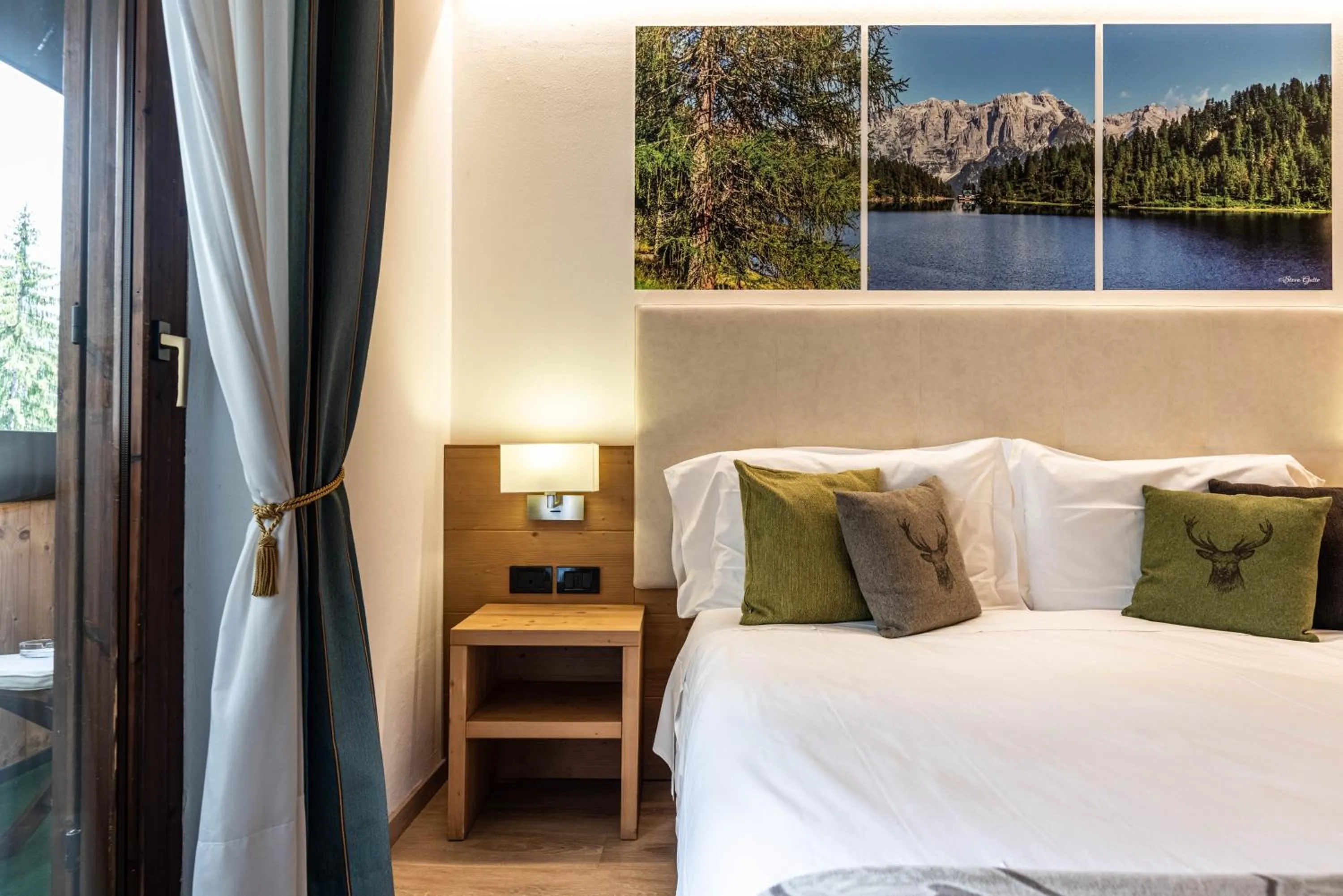 Photo of the whole room, Bed in Hotel Caminetto