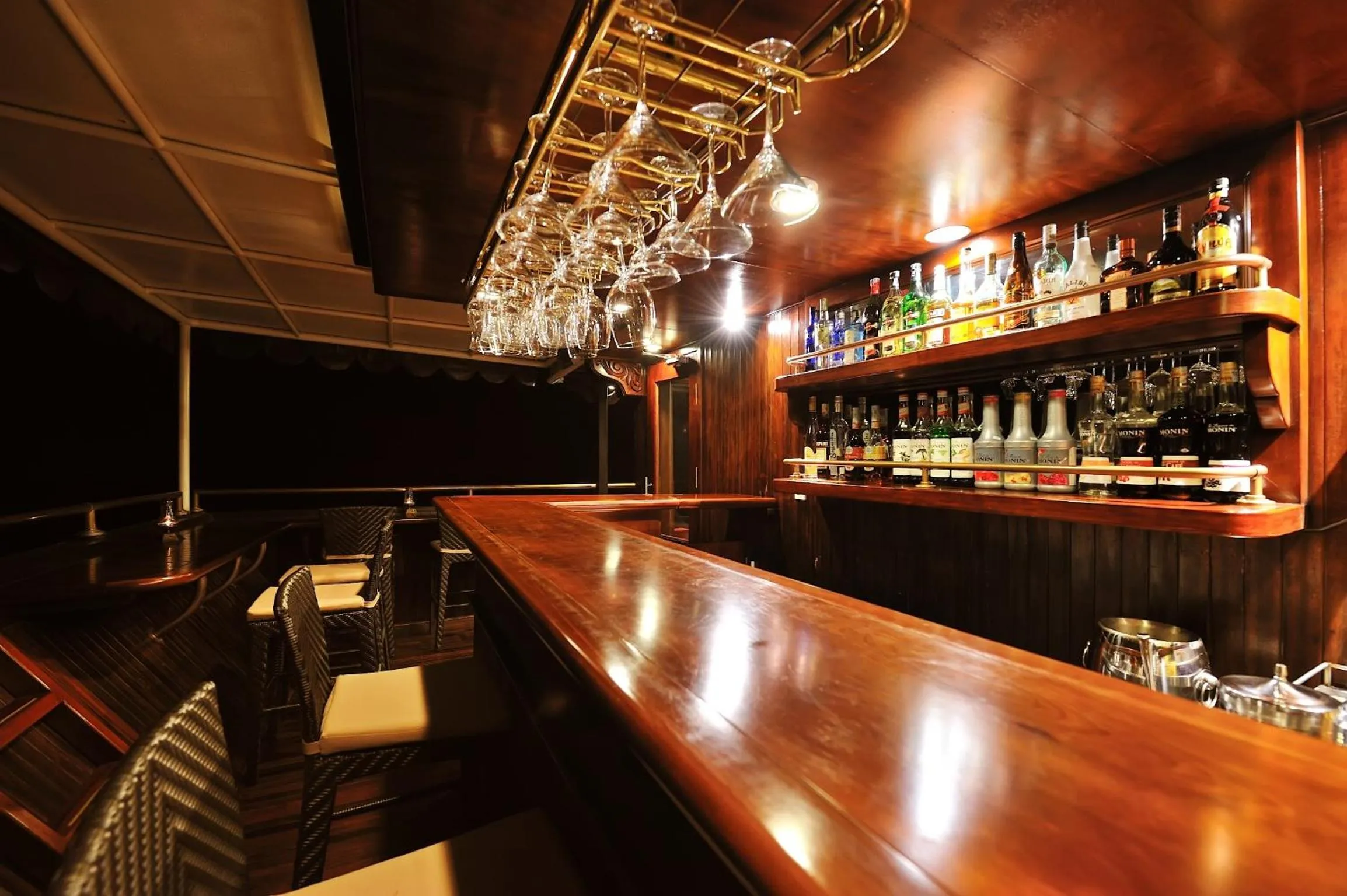 Lounge or bar in Paradise Peak Cruise