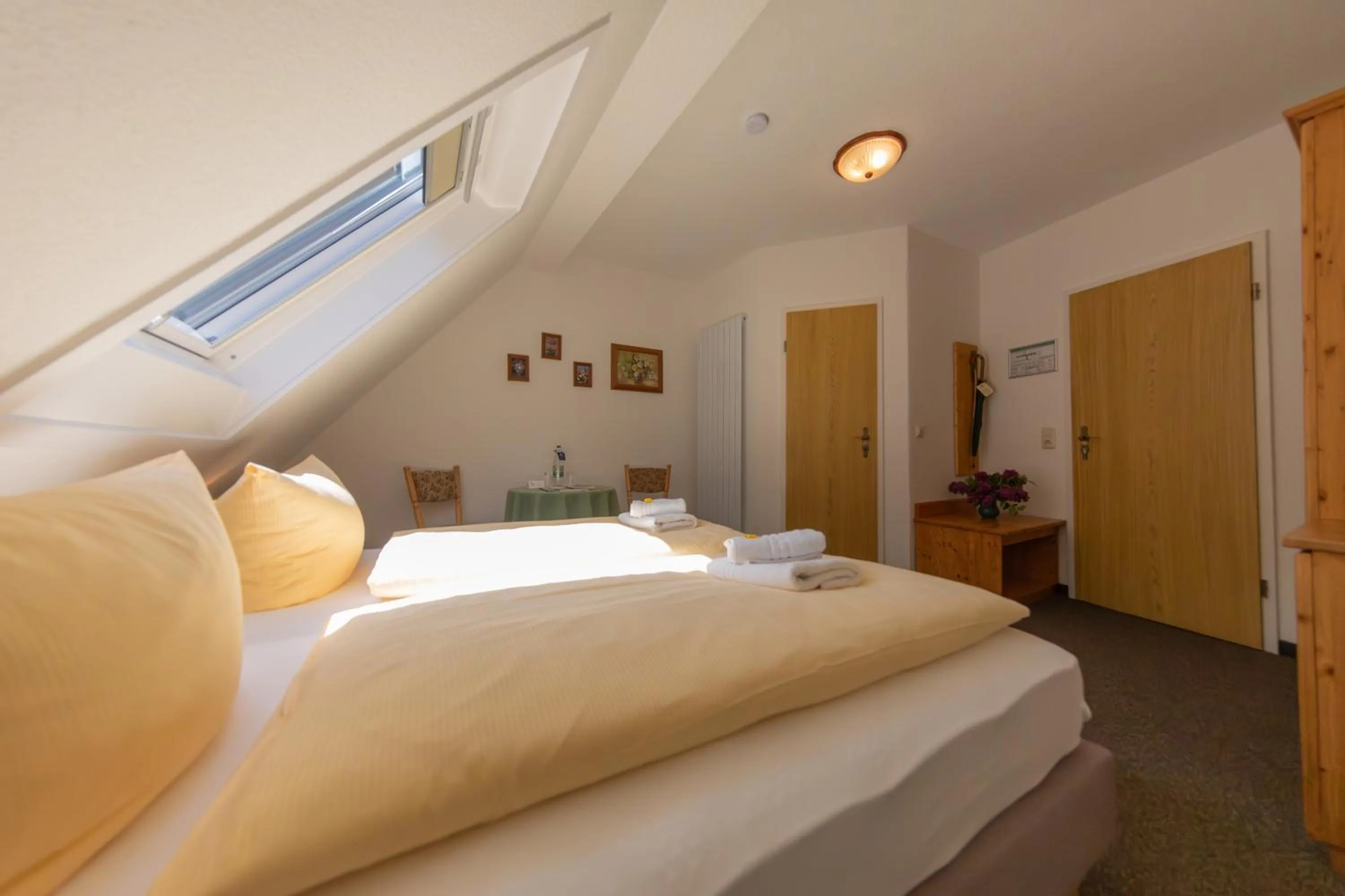 Photo of the whole room, Bed in Waldgasthof & Hotel Am Sauwald