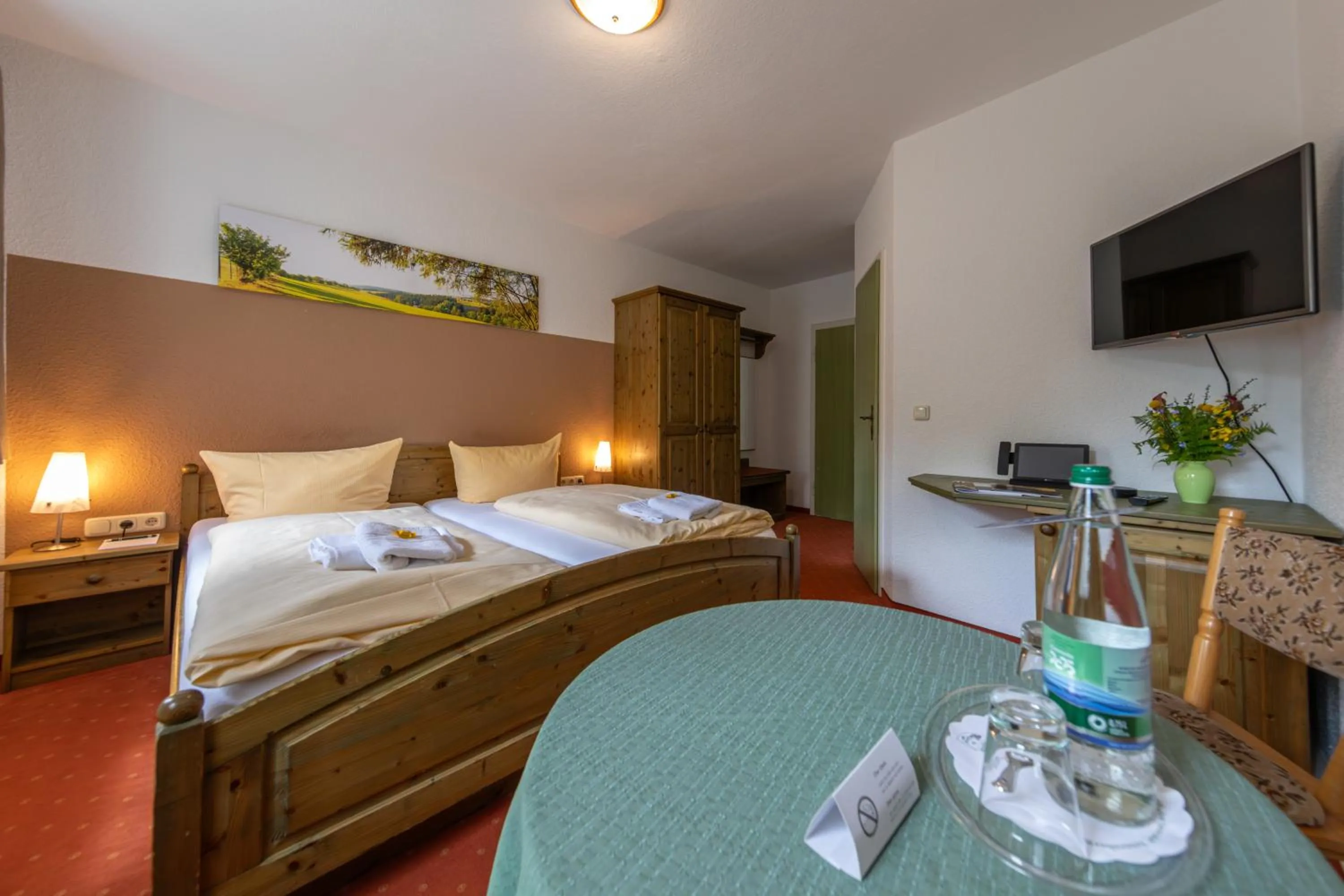 Photo of the whole room, Bed in Waldgasthof & Hotel Am Sauwald