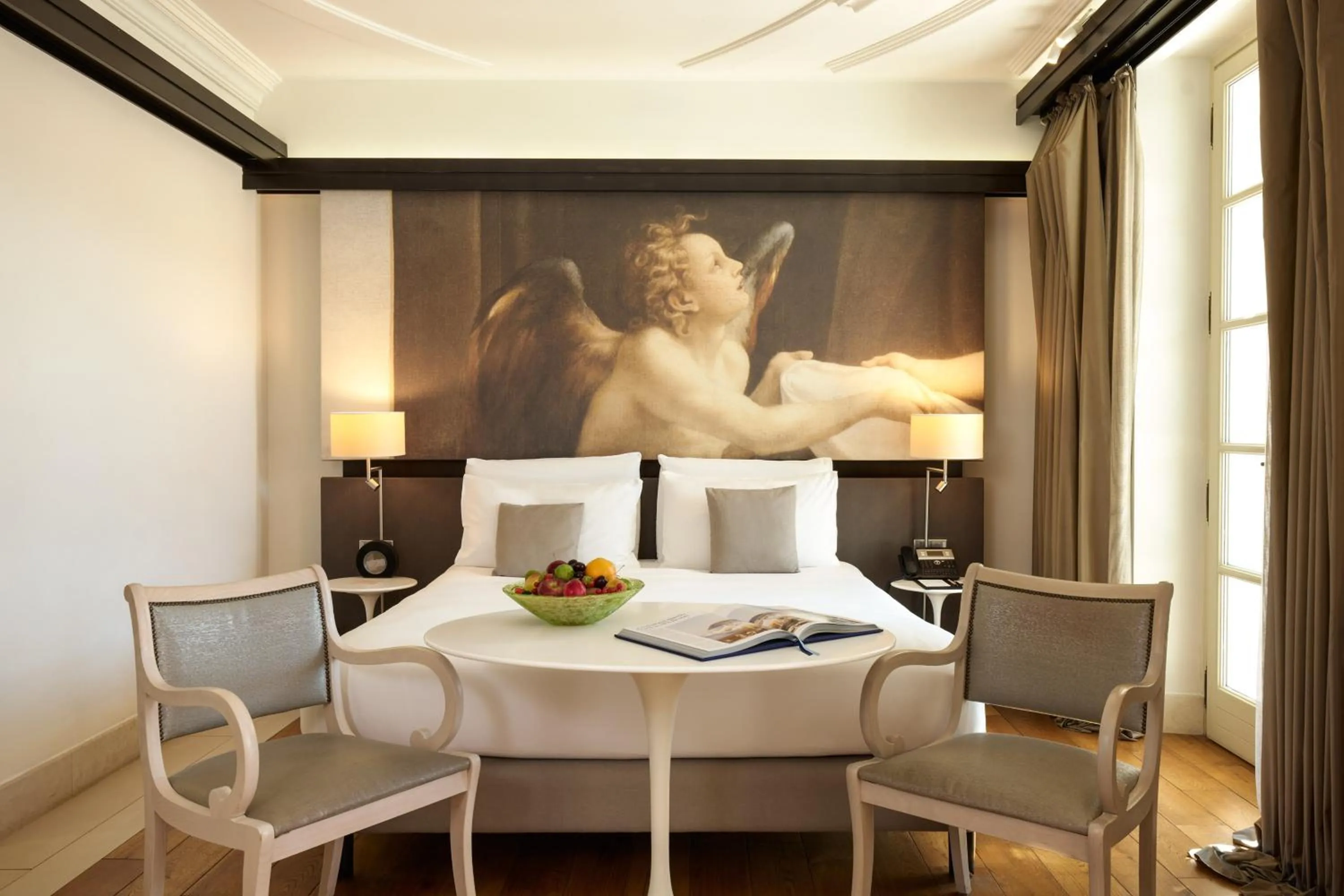 Bed in Villa Agrippina Gran Meliá – The Leading Hotels of the World
