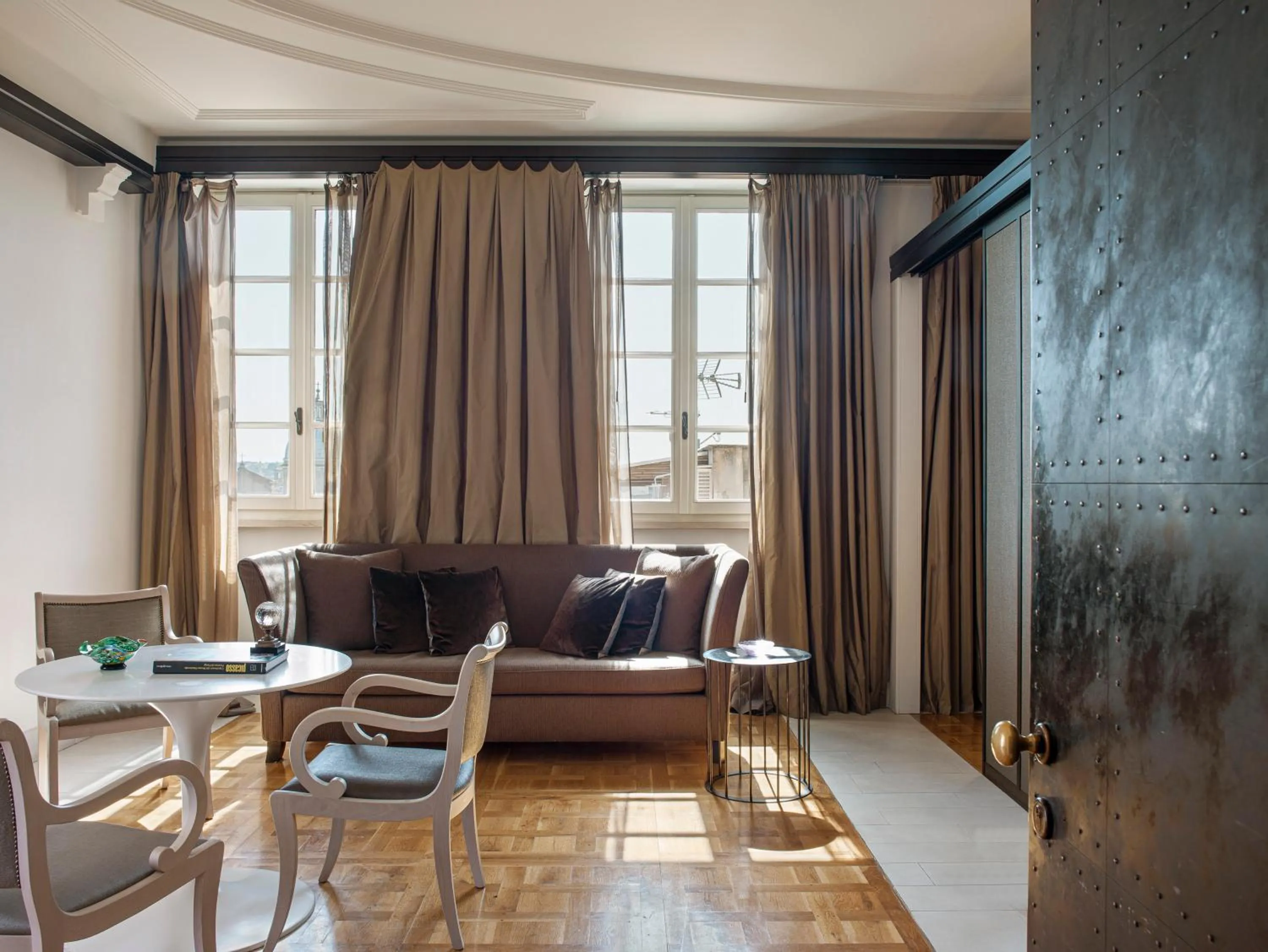 Seating area in Villa Agrippina Gran Meliá – The Leading Hotels of the World