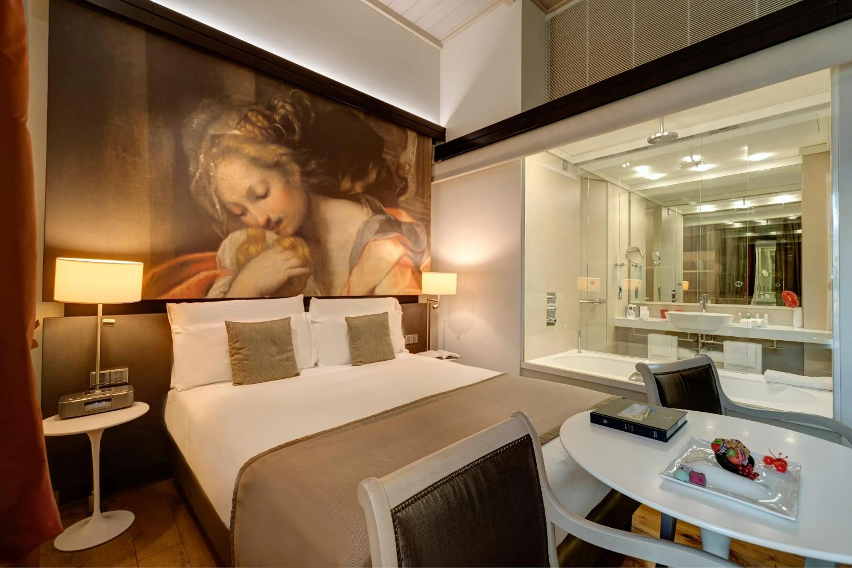 Photo of the whole room, Bed in Villa Agrippina Gran Meliá – The Leading Hotels of the World
