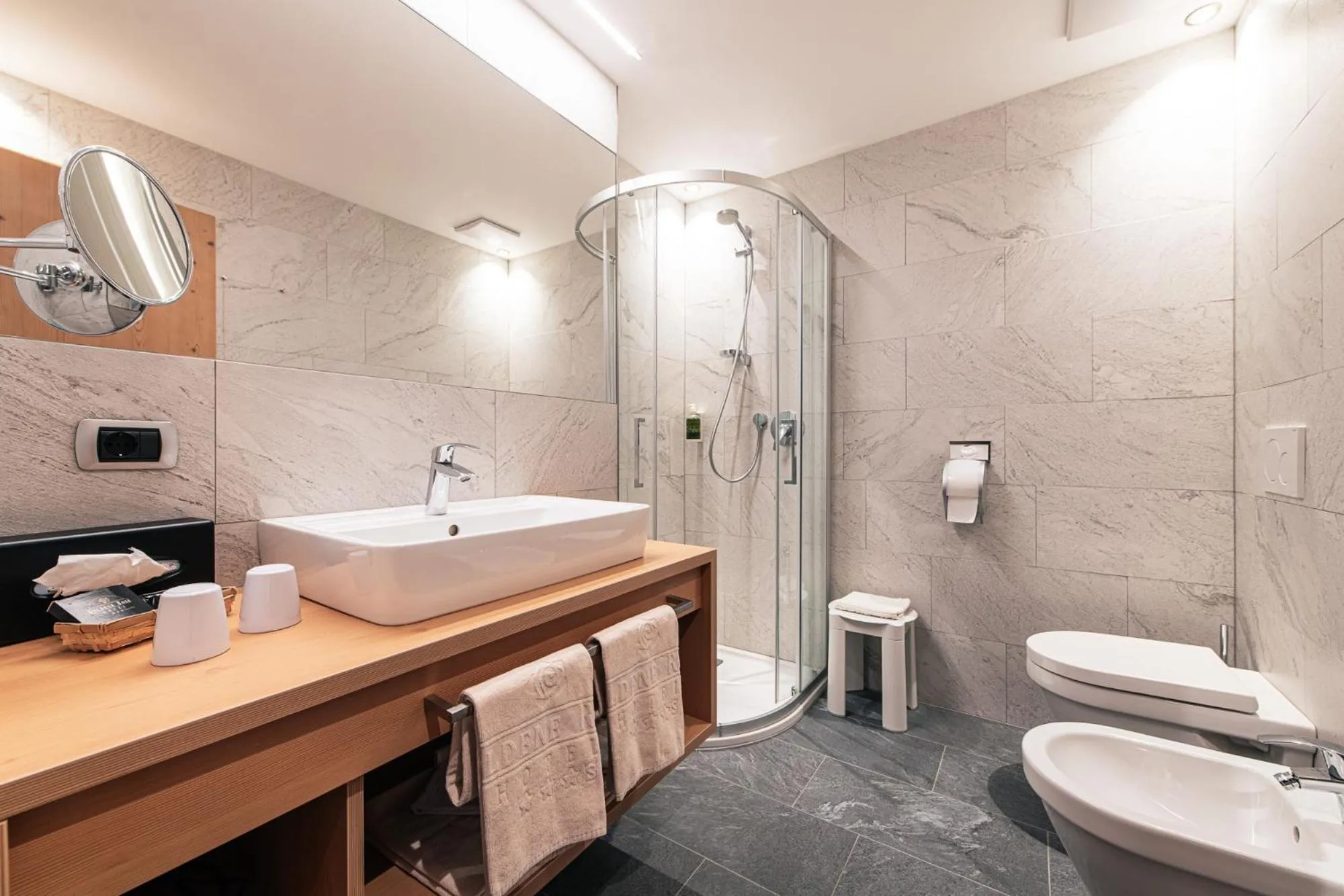 Bathroom in Hotel Goldene Rose