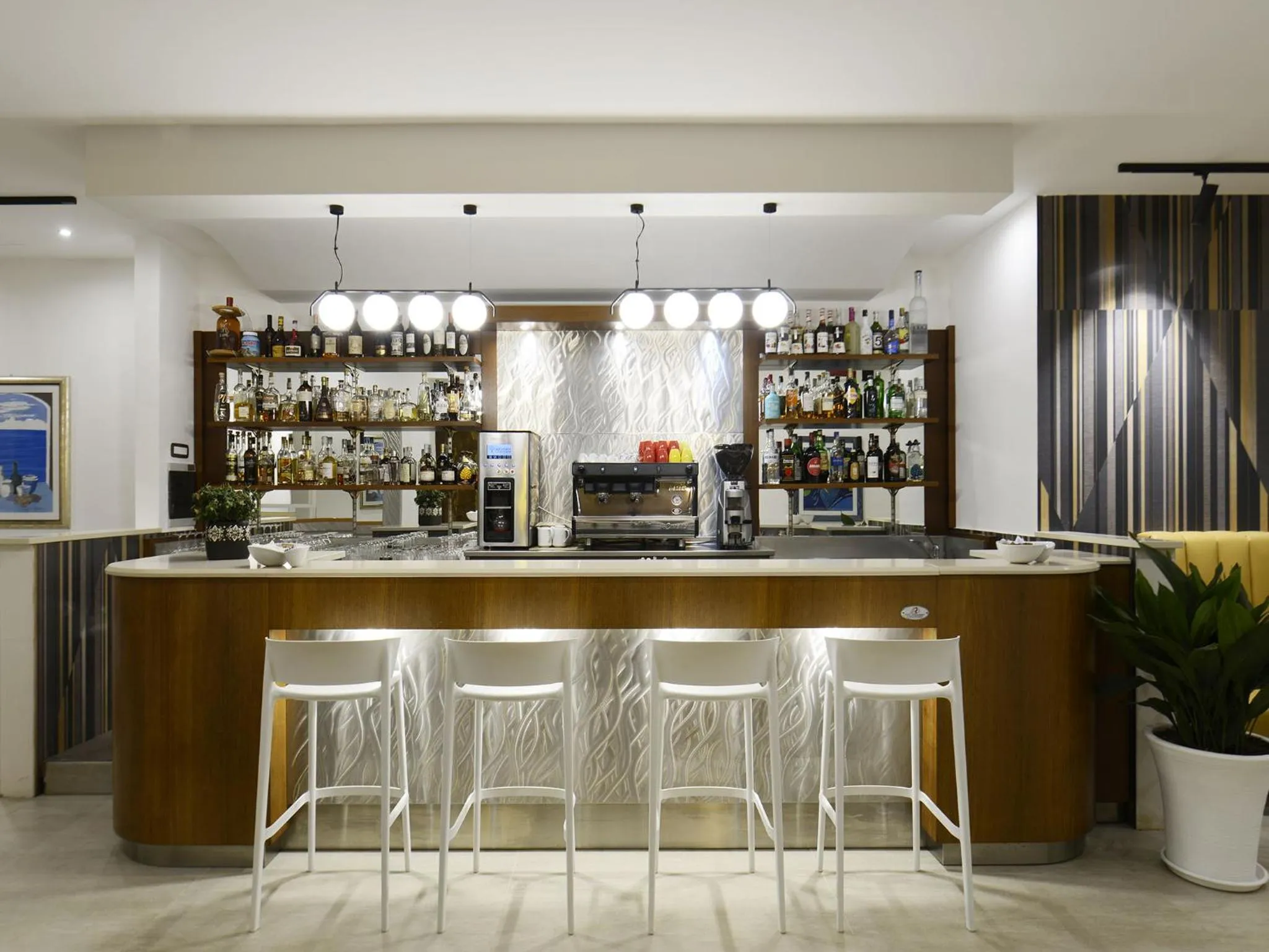 Communal lounge/ TV room in Best Western Hotel Martello