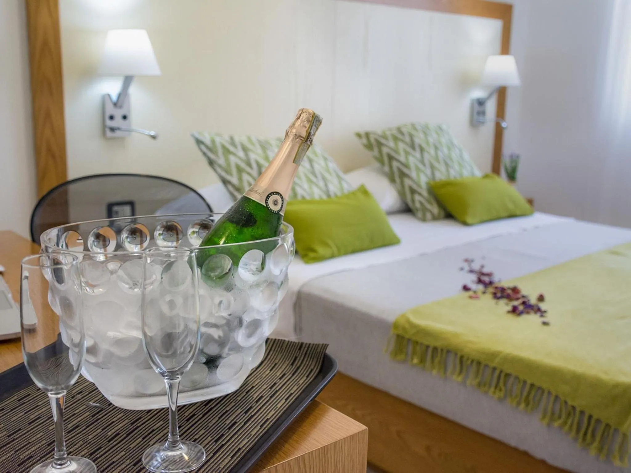 Shower, Bed in Best Western Hotel Martello