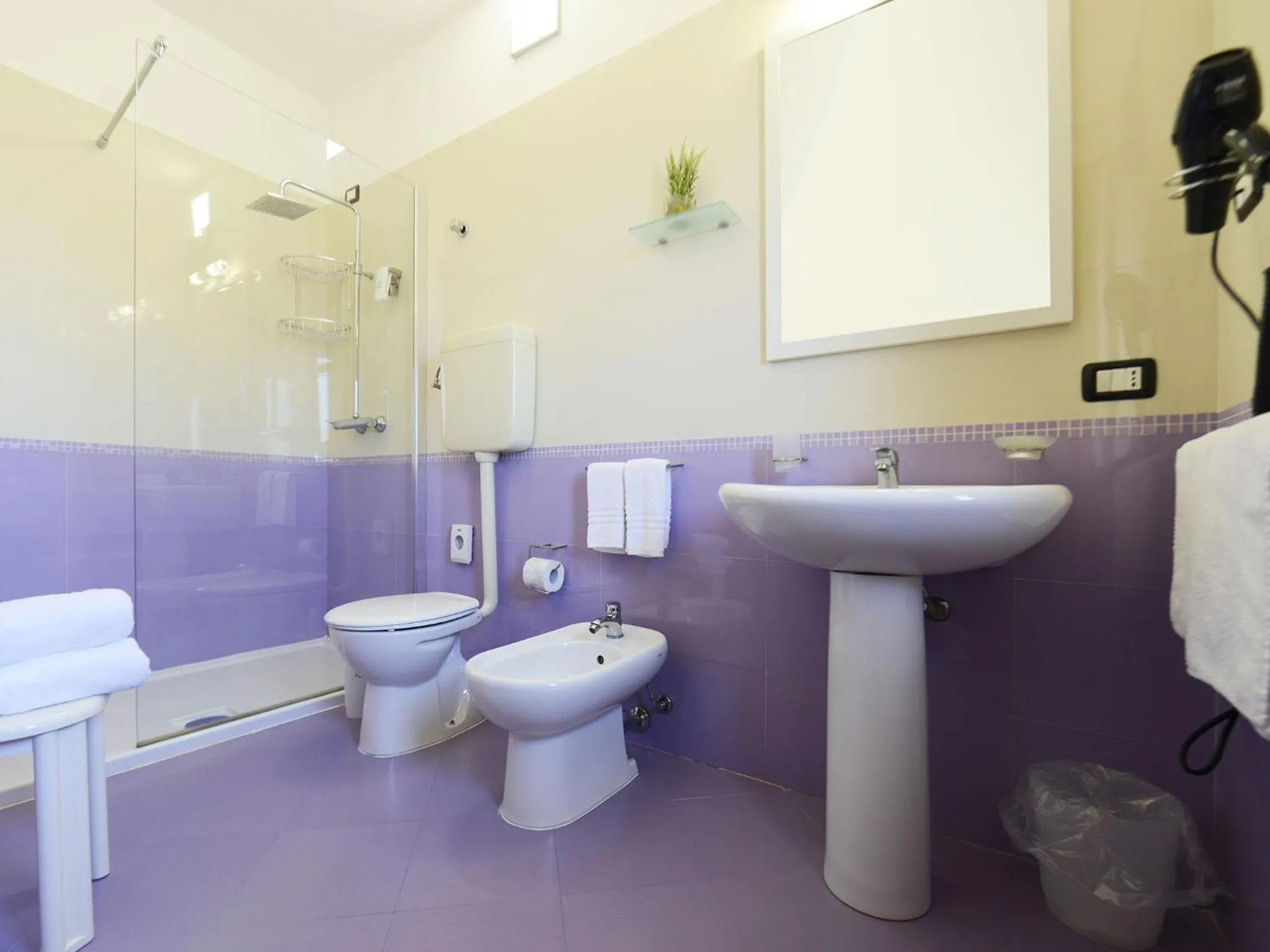 Shower in Best Western Hotel Martello