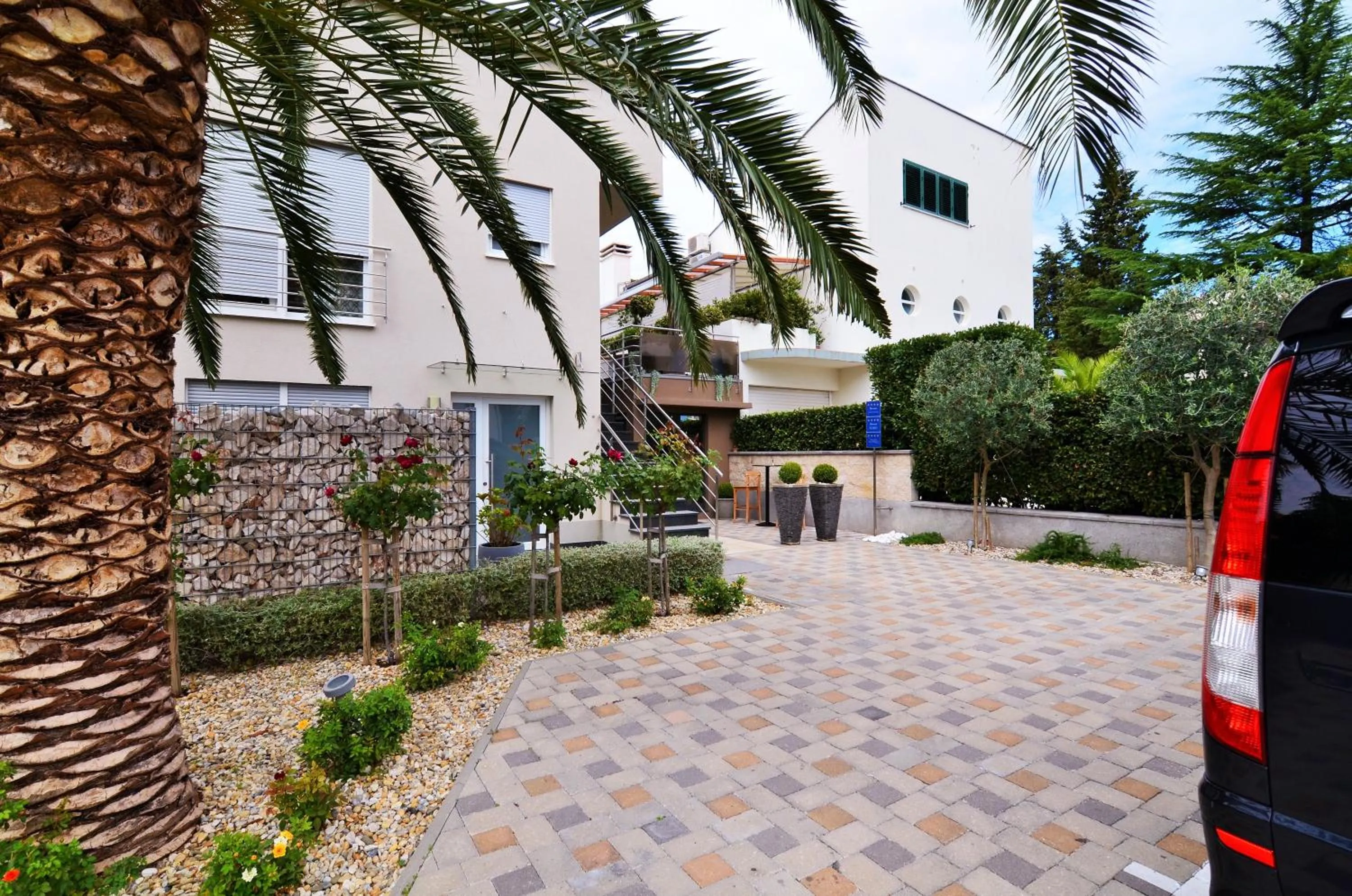 Facade/entrance in Villa Diana Zadar