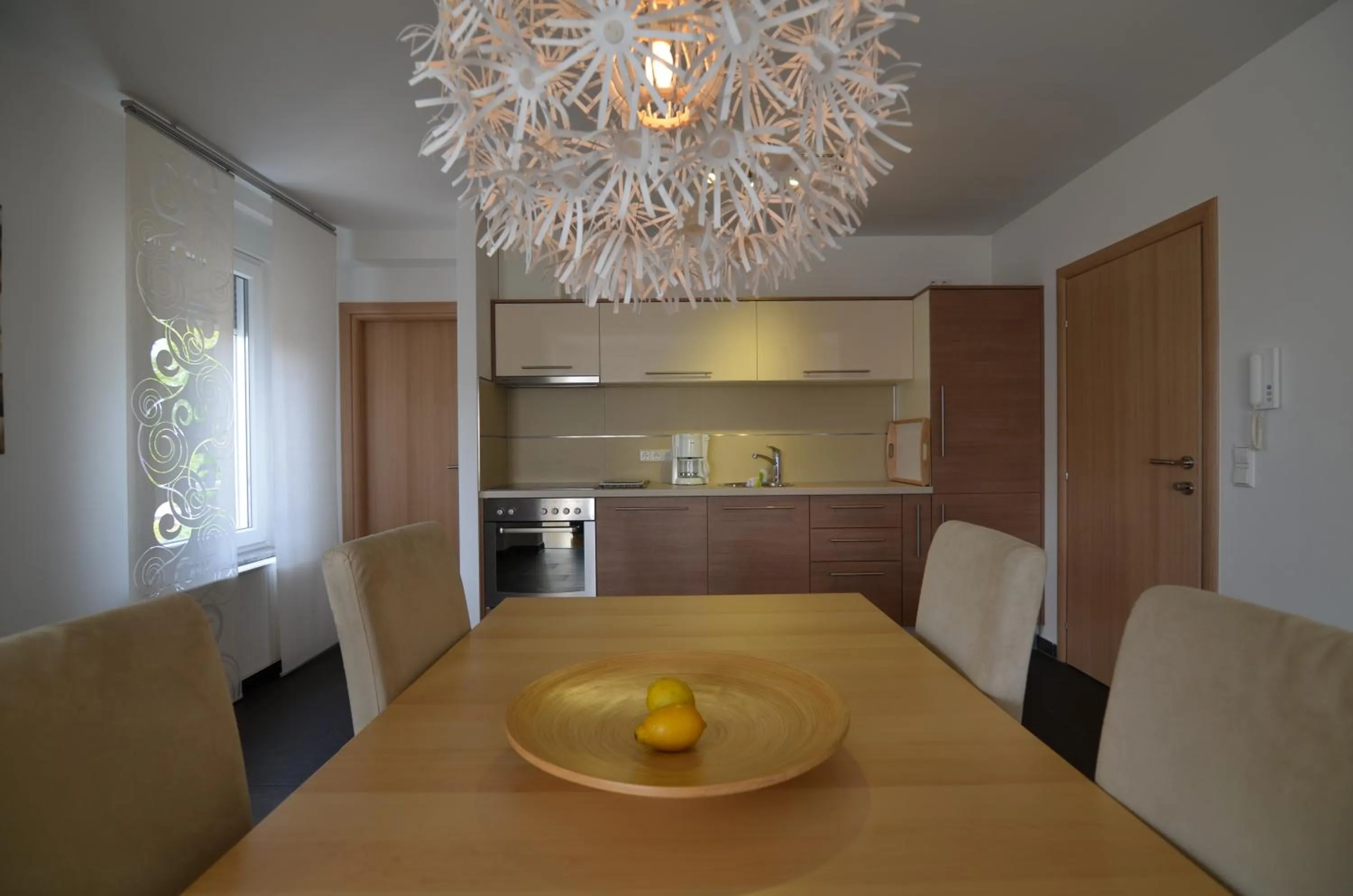 Kitchen or kitchenette in Villa Diana Zadar