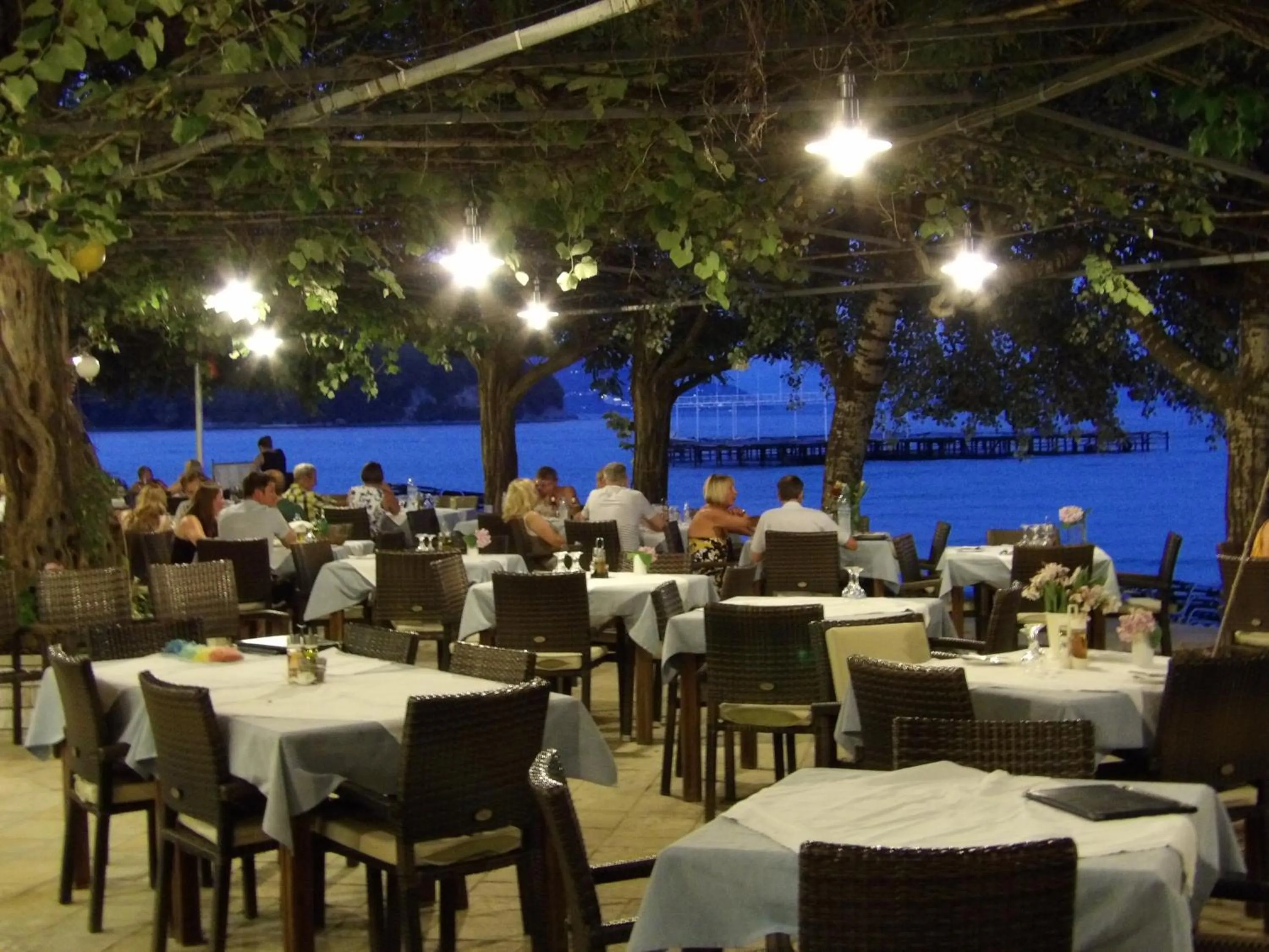 Restaurant/places to eat in Dassia Beach Hotel