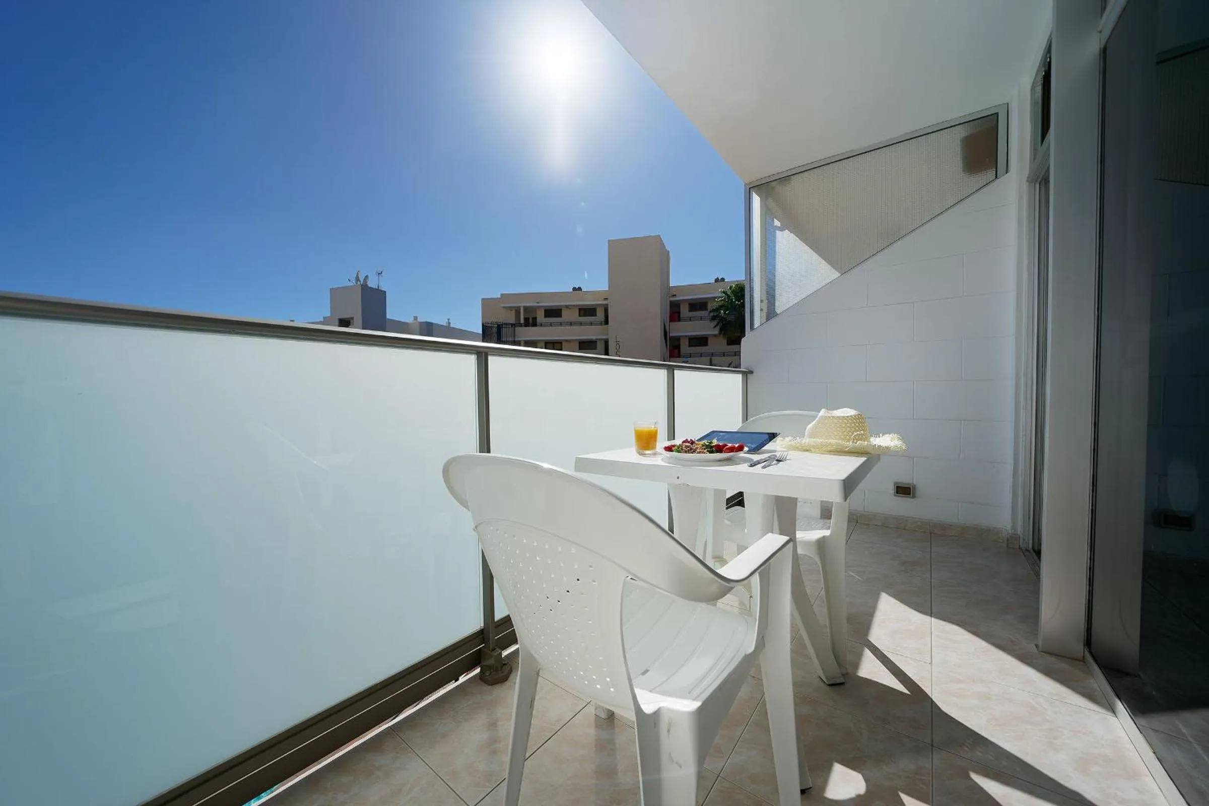 Balcony/Terrace in Apartamentos Strelitzias
