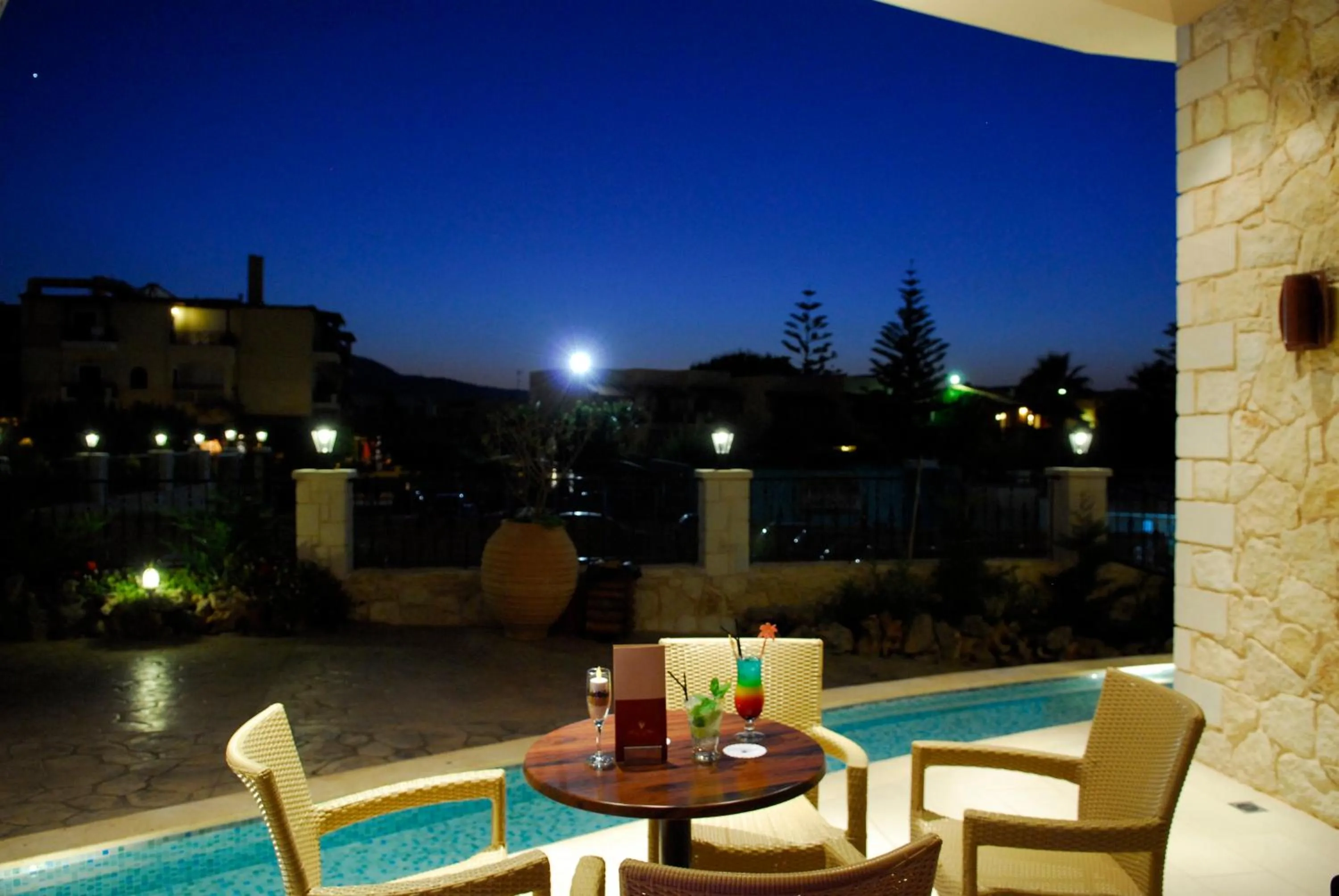 Lounge or bar in Cactus Royal Spa & Resort Adults Only