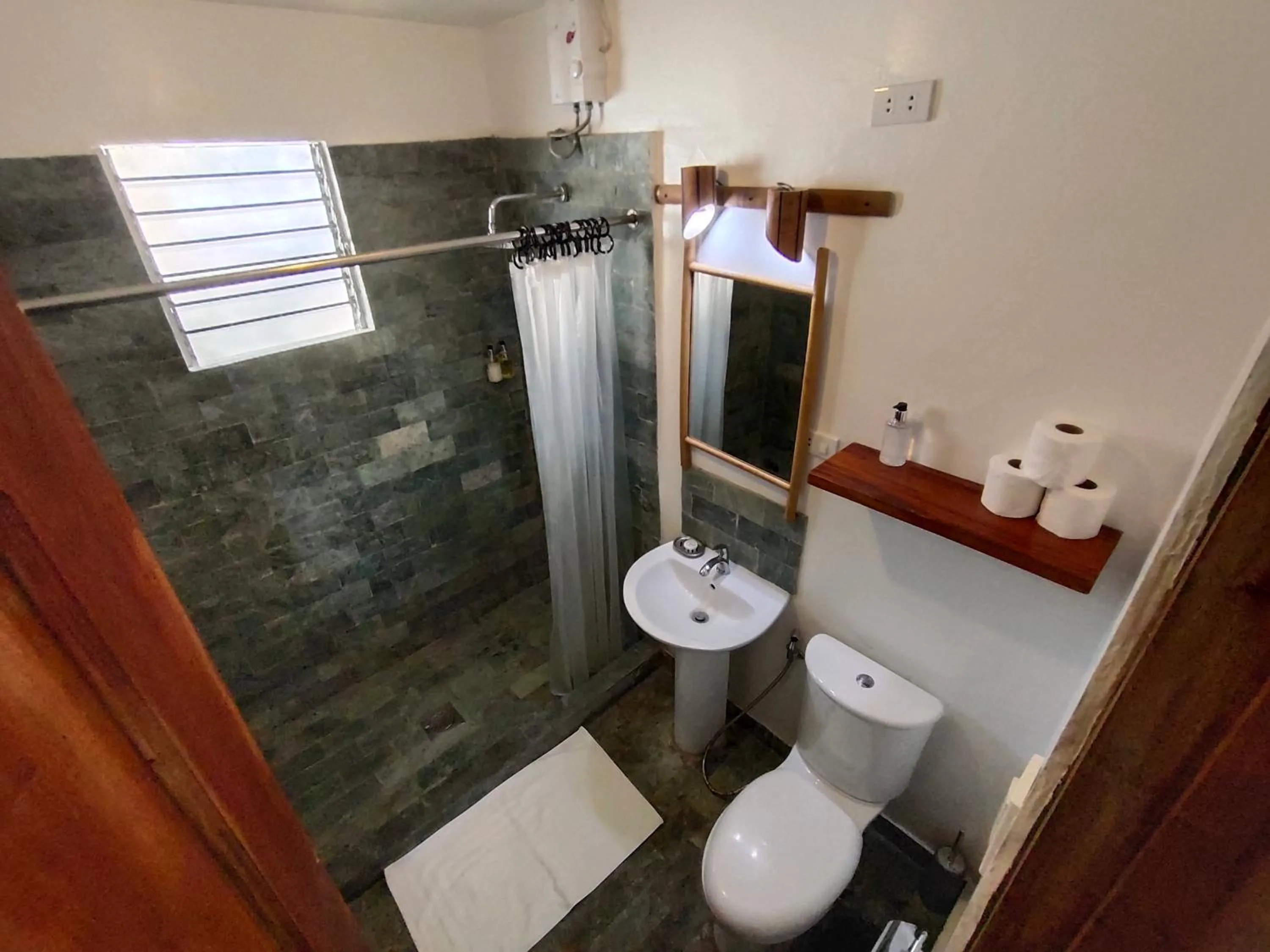 Bathroom in Les Maisons D'Itac