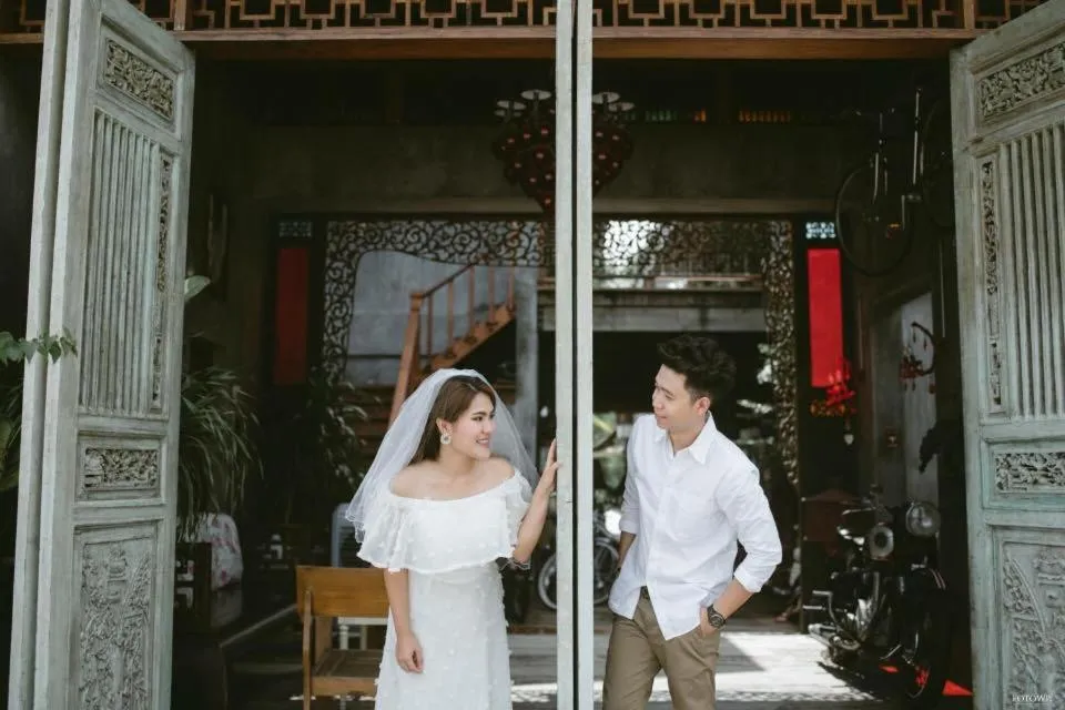 People in House Of Passion Amphawa