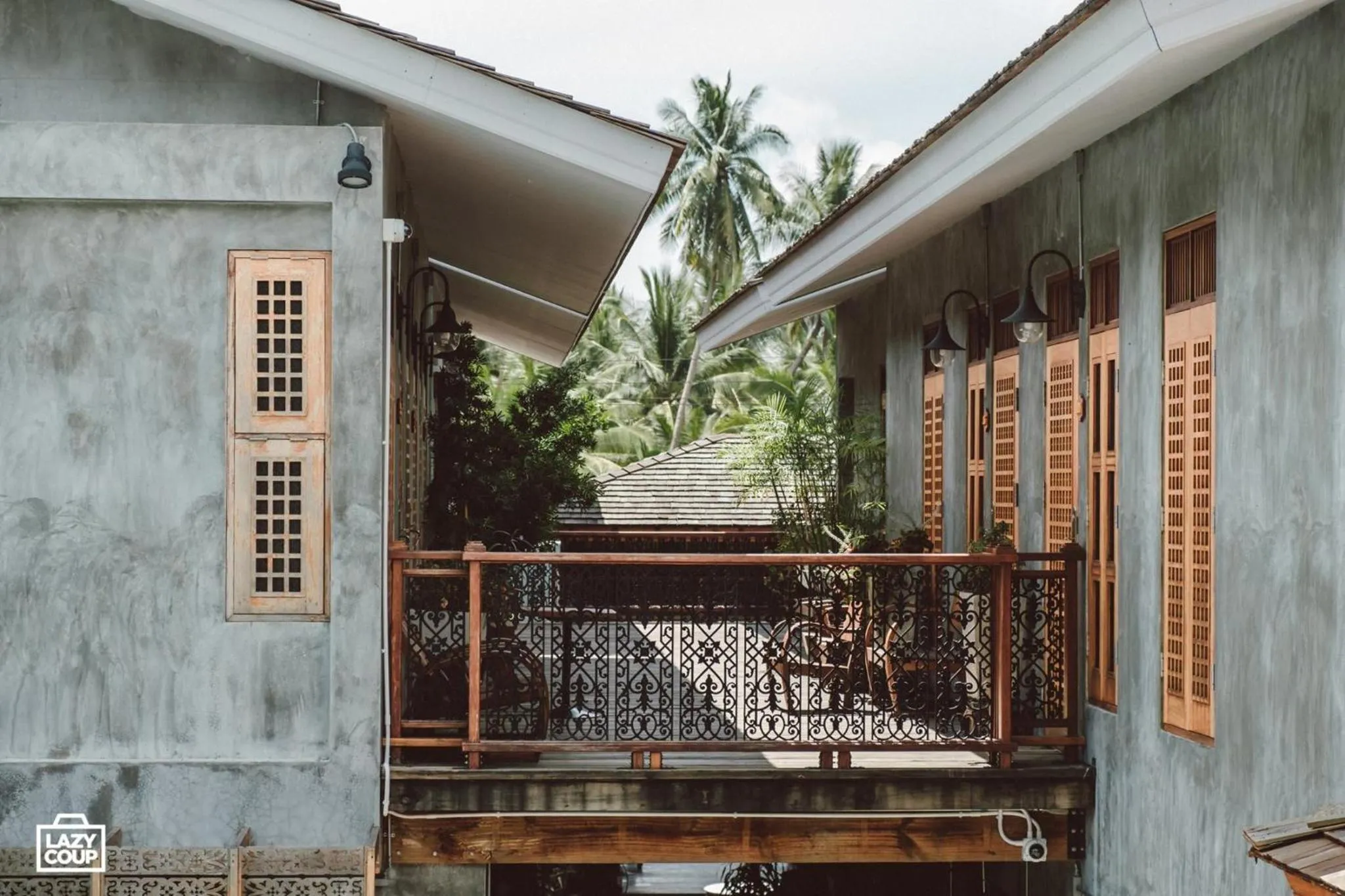 Property building in House Of Passion Amphawa