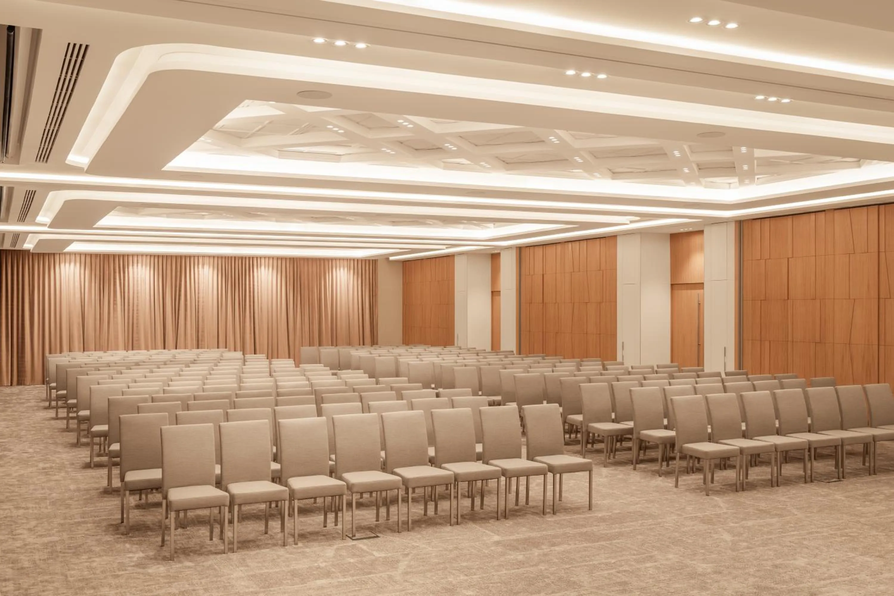 Meeting/conference room in Holiday Inn Almaty by IHG