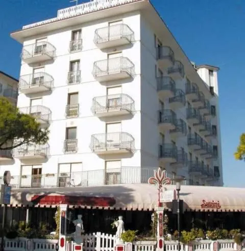 Property building in Hotel Alla Rotonda