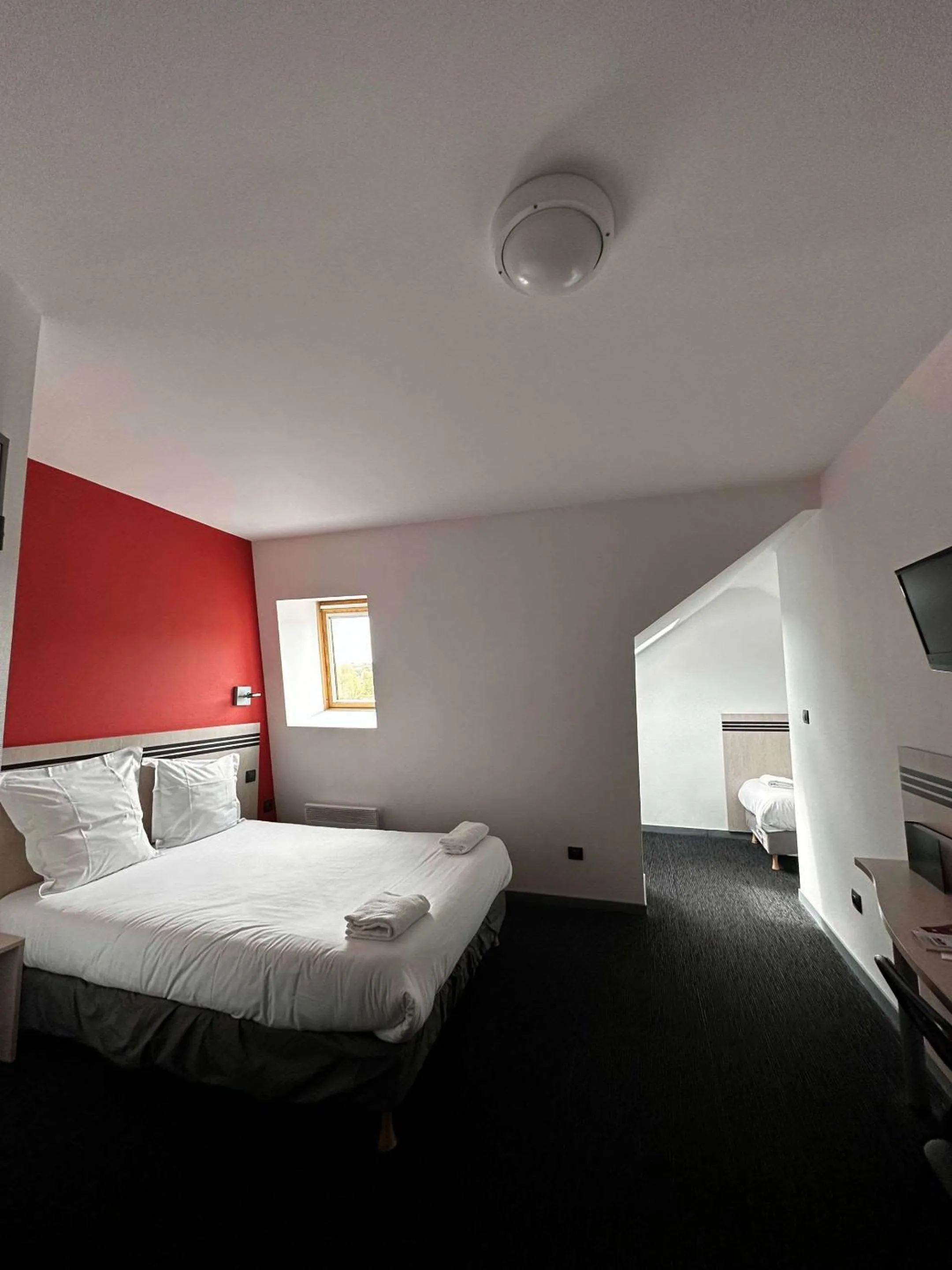 Bedroom, Bed in Brit Hotel La Ferté sous Jouarre