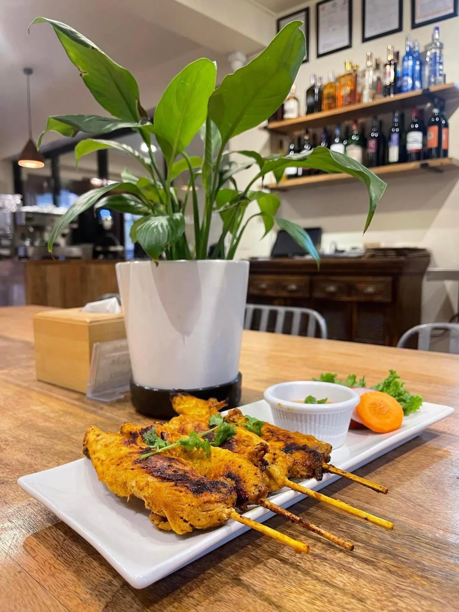 Restaurant/places to eat in Hotel Timila