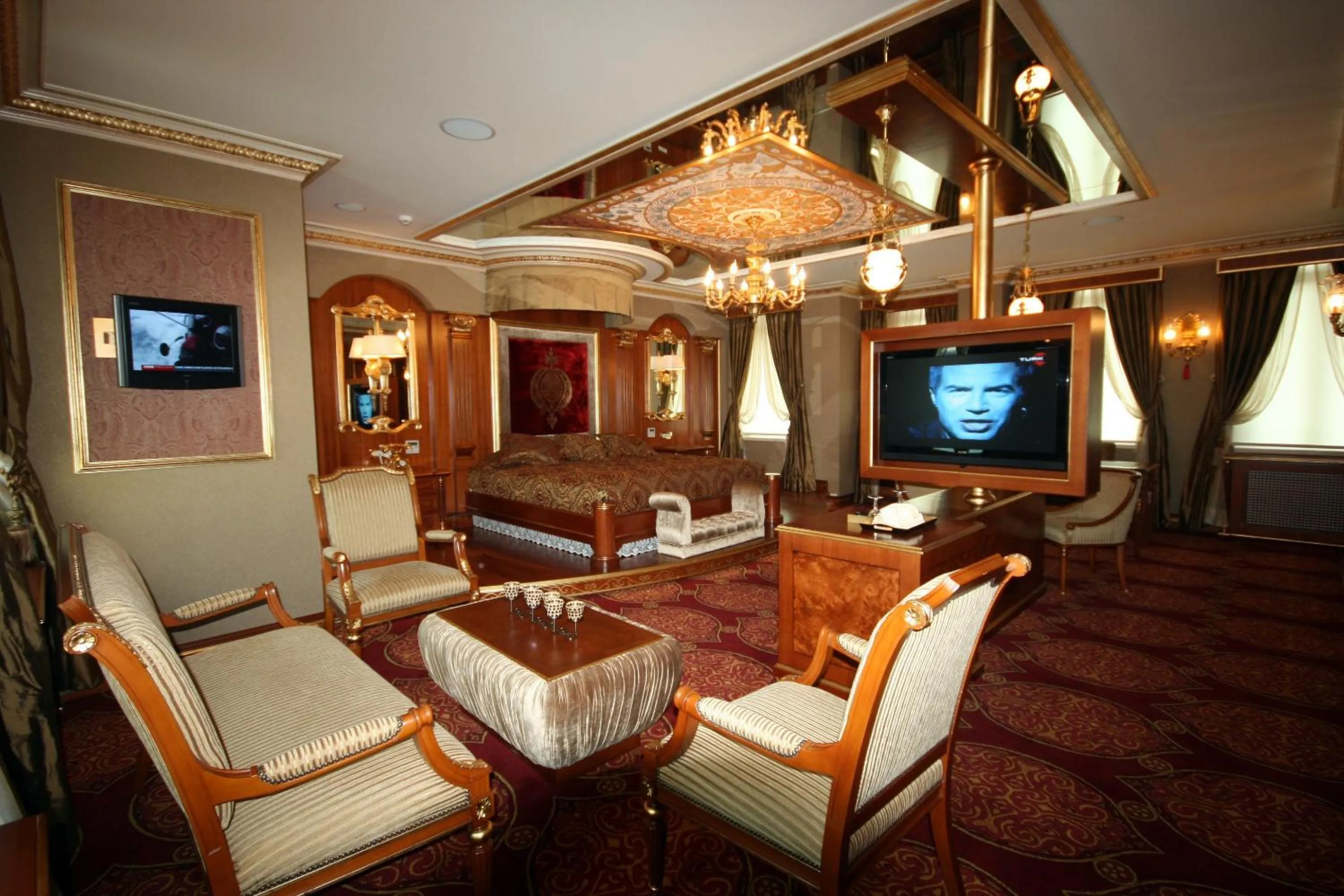 Decorative detail in Fuat Pasa Oteli - Special Category Bosphorus