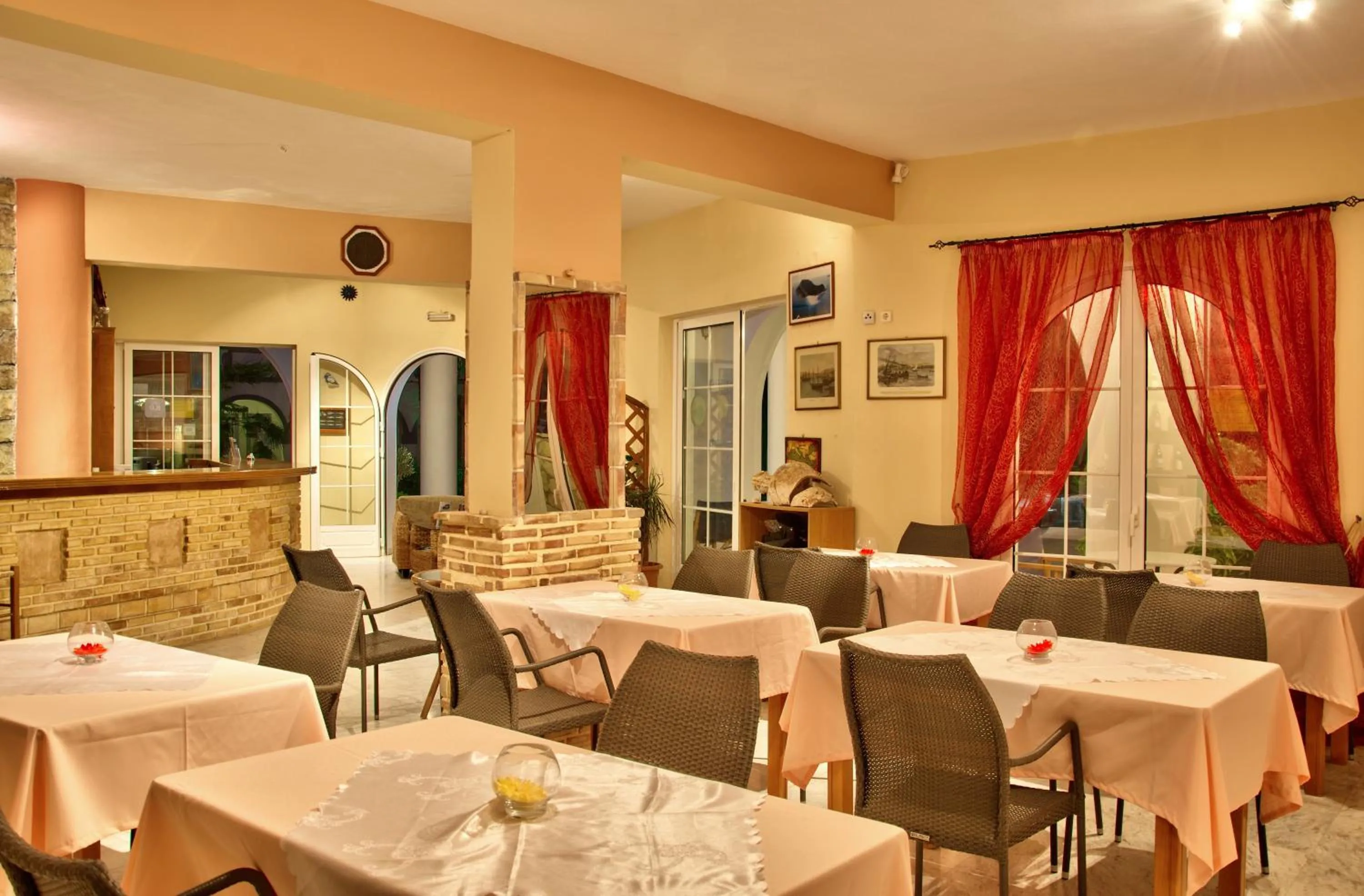 Dining area in Kyprianos