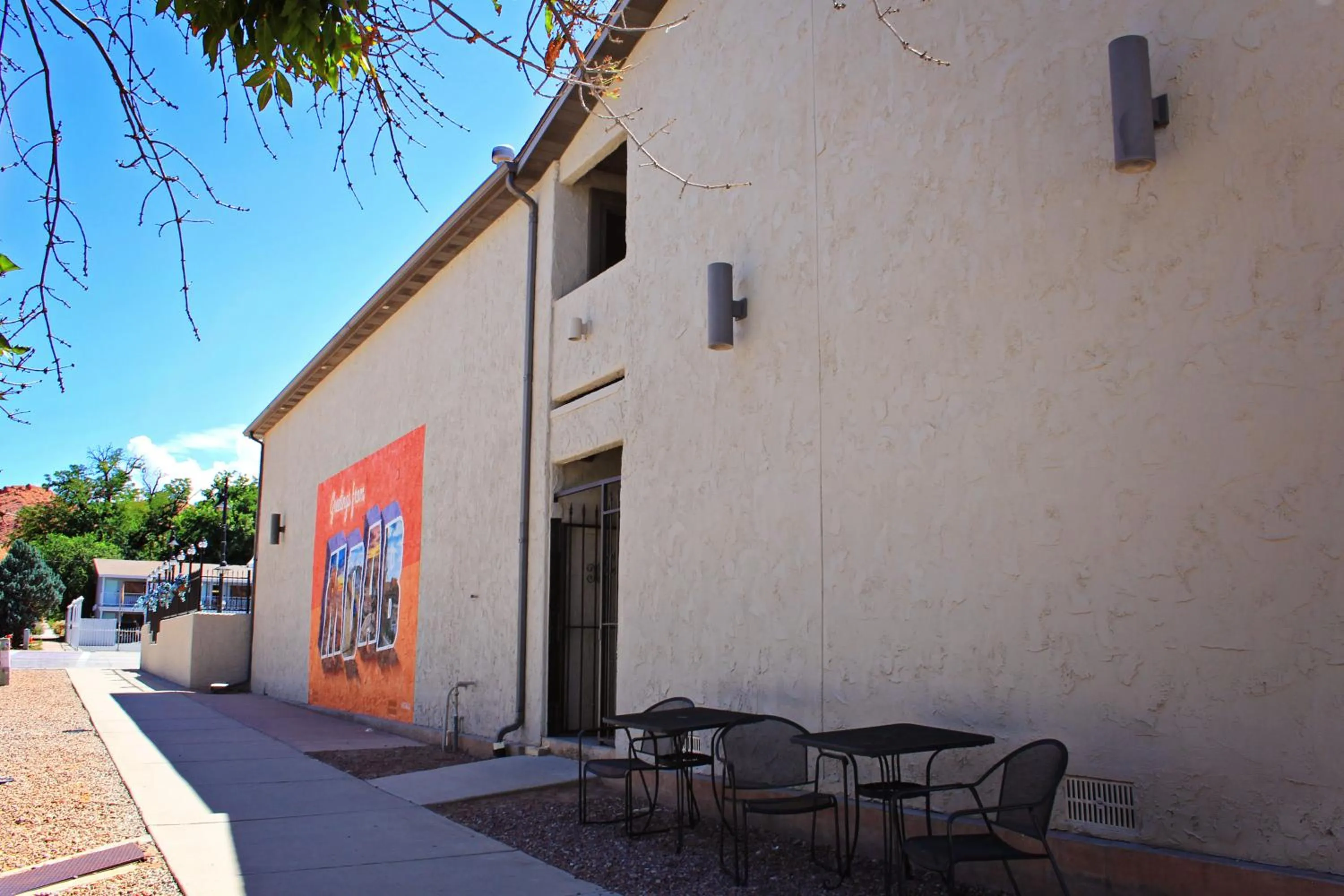 Balcony/Terrace in Bowen Motel