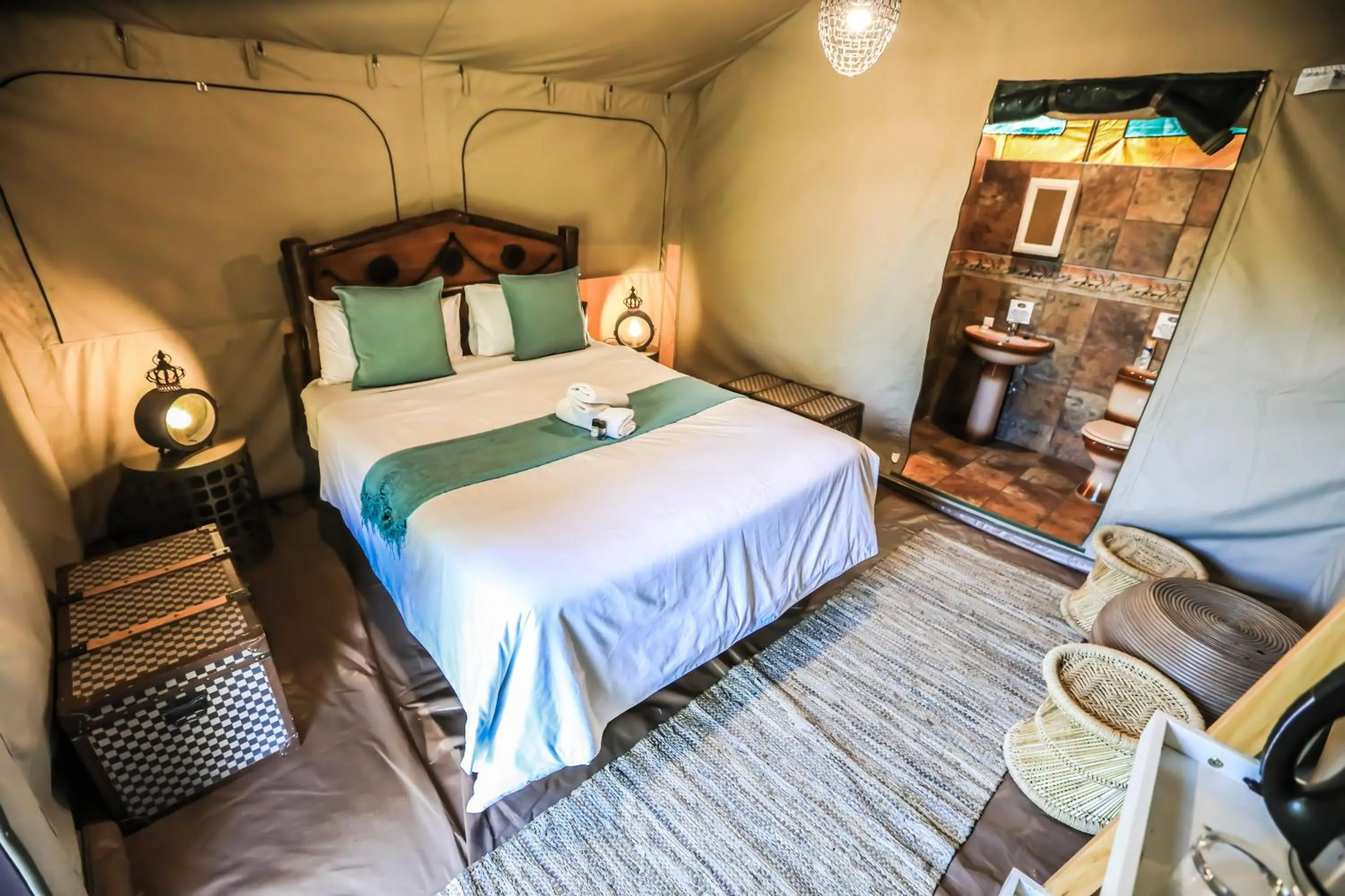 Photo of the whole room, Bed in Kruger Adventure Lodge