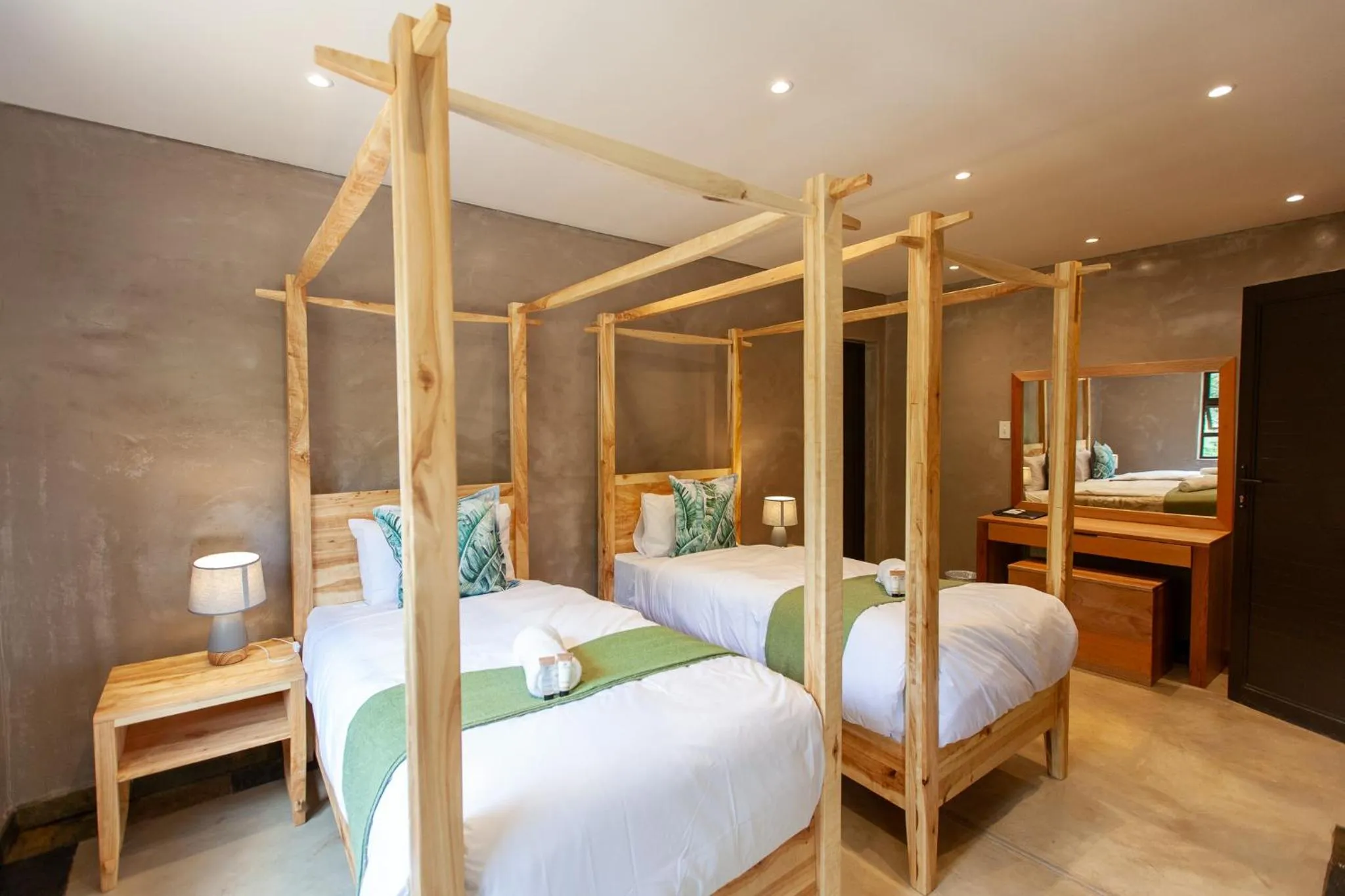 Photo of the whole room, Bed in Kruger Adventure Lodge