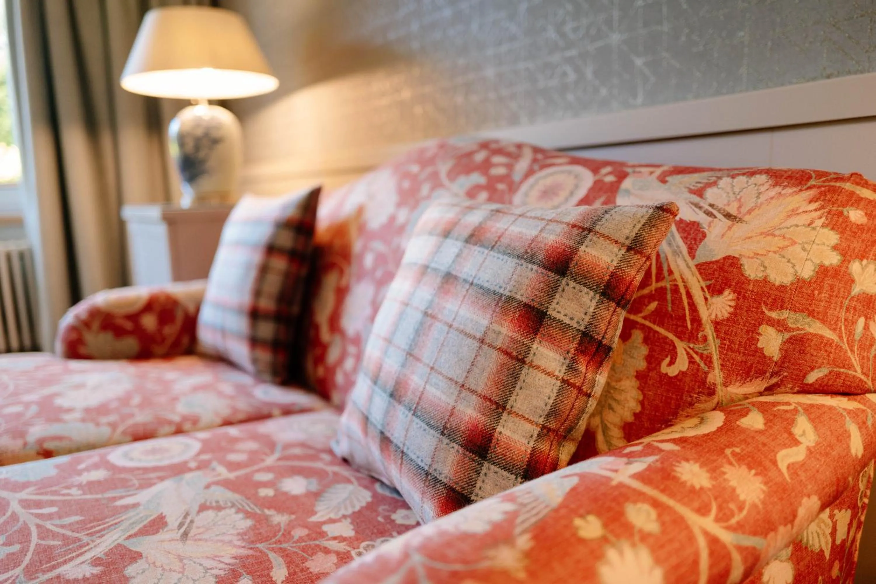 Living room, Bed in Hotel Krone