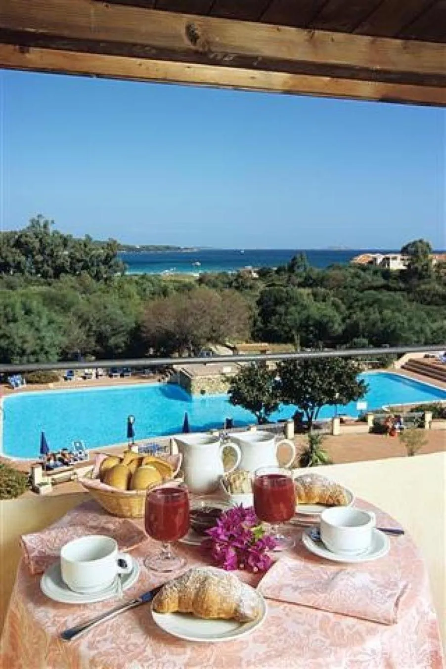 Breakfast in Marinella, Sardegna